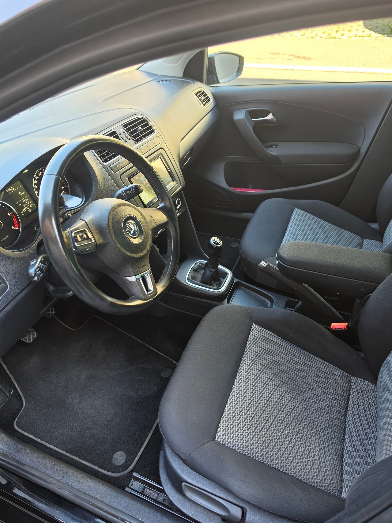 VW Polo 1.2 TDI BlueMotion Trendline-image-6