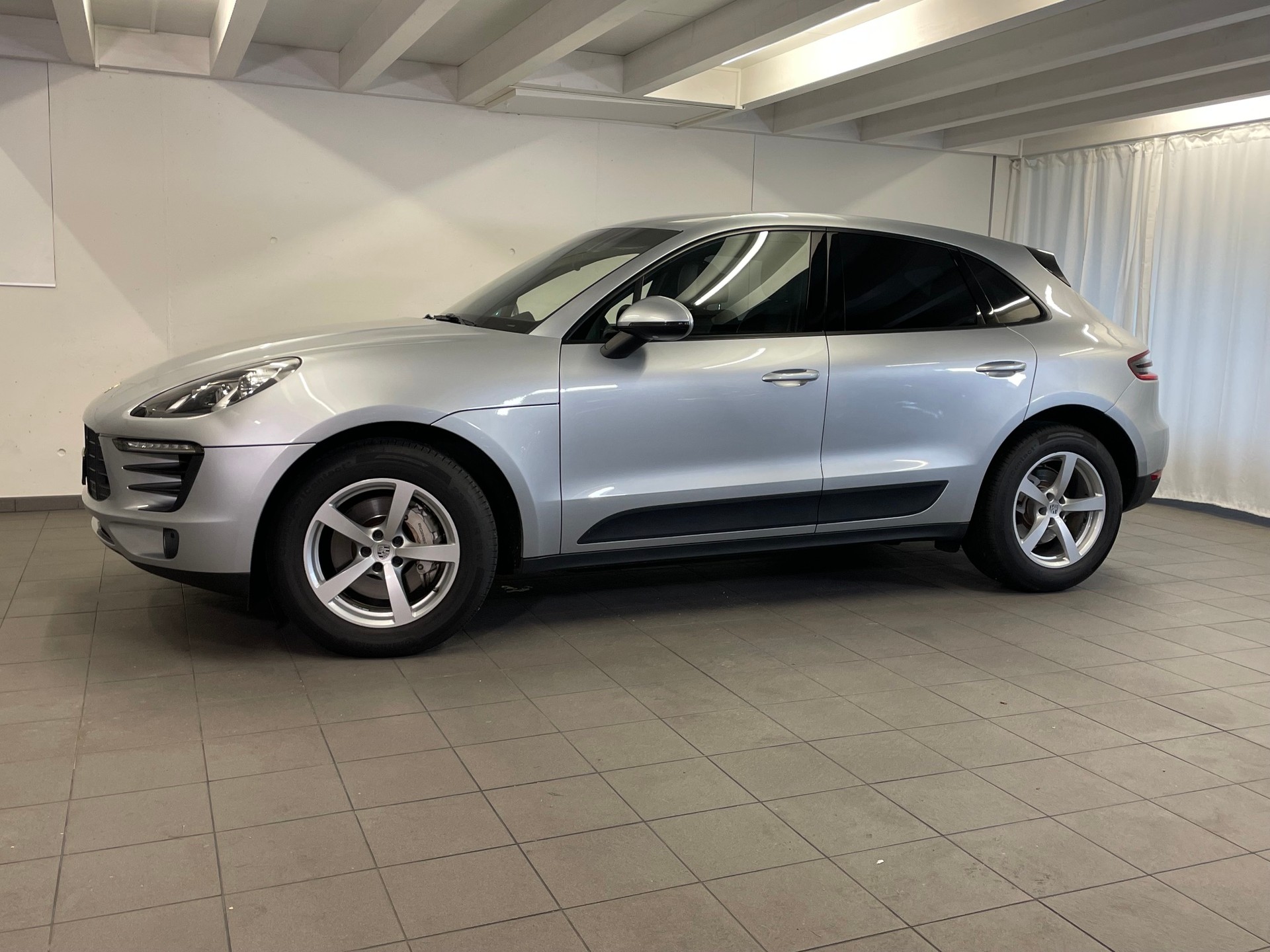 PORSCHE Macan S Diesel PDK-image-1