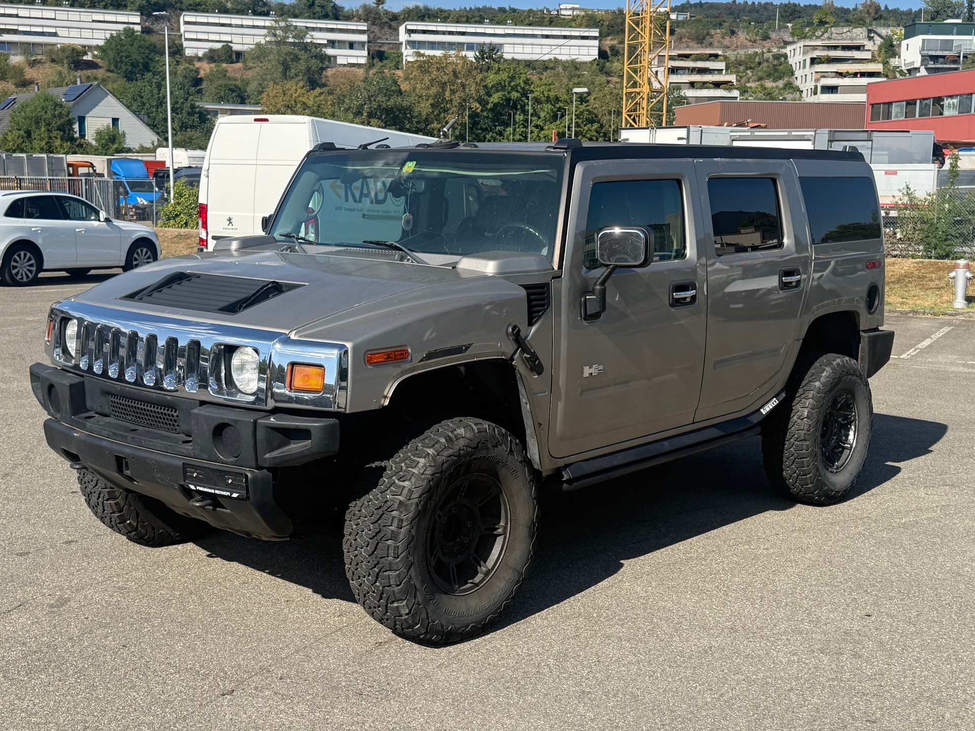HUMMER H2-image-2