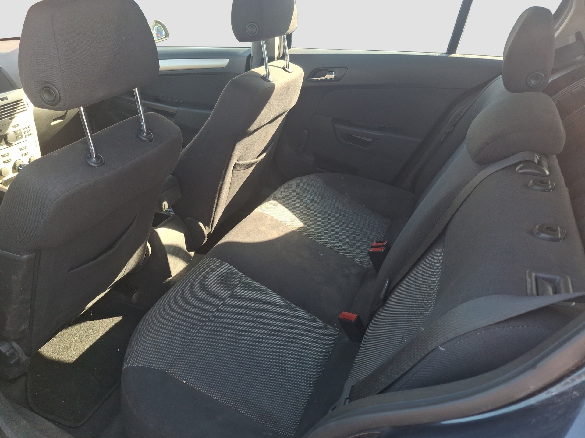 OPEL Astra 1.8i 16V Enjoy-image-5