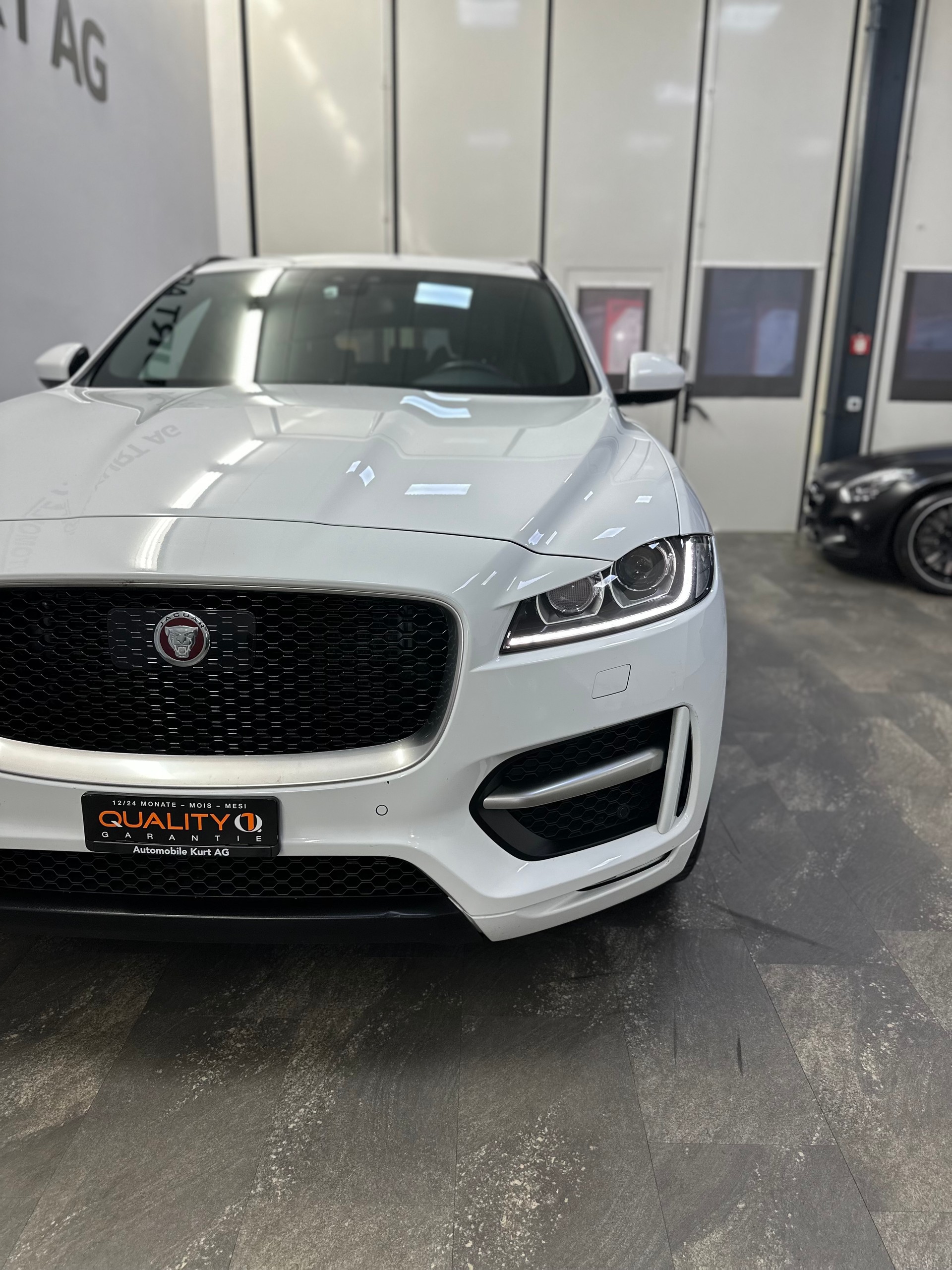 JAGUAR F-Pace 3.0 TD R-Sport AWD Automatik-image-7