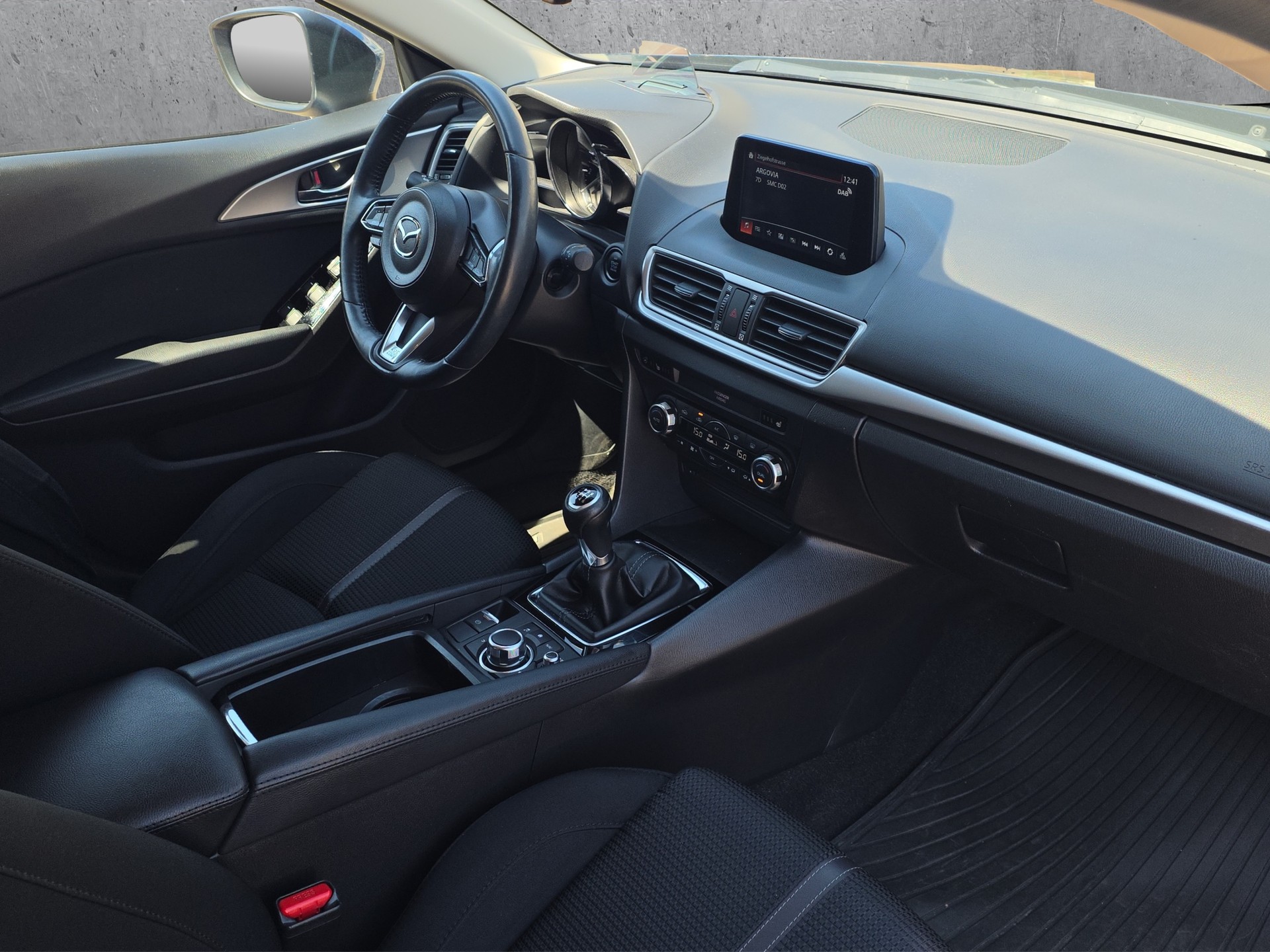 MAZDA 3 SKYACTIV-G 120 Ambition-image-9