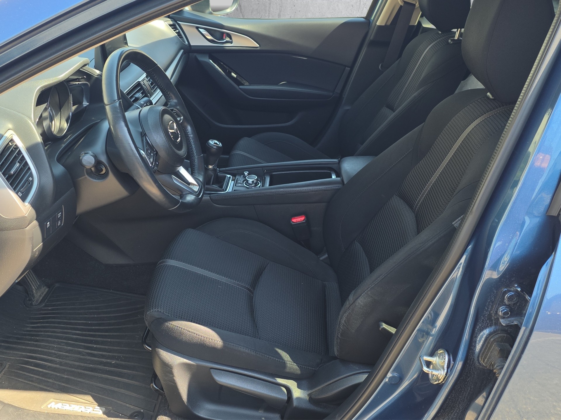 MAZDA 3 SKYACTIV-G 120 Ambition-image-7