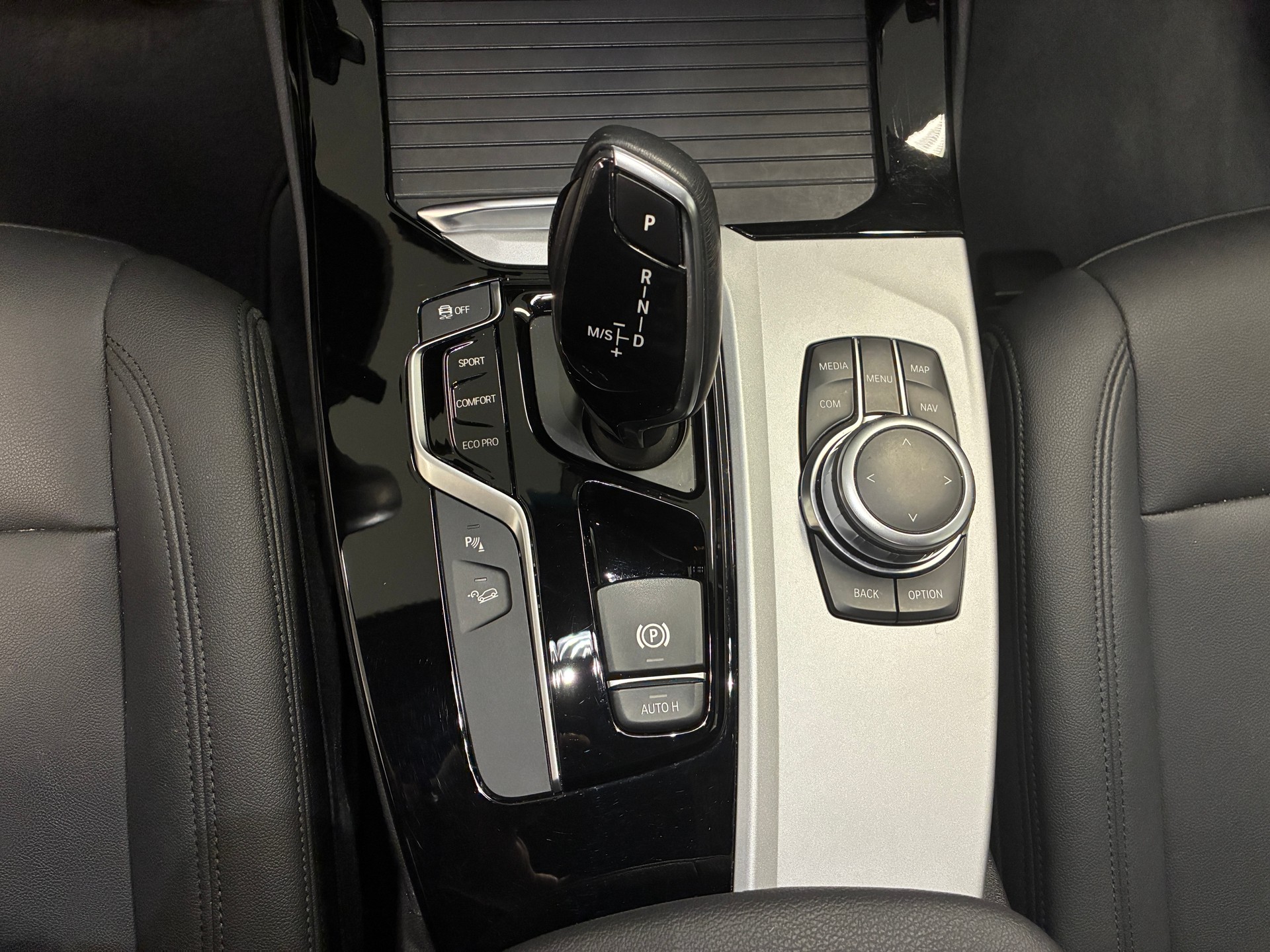 BMW X3 20i xDrive-image-14
