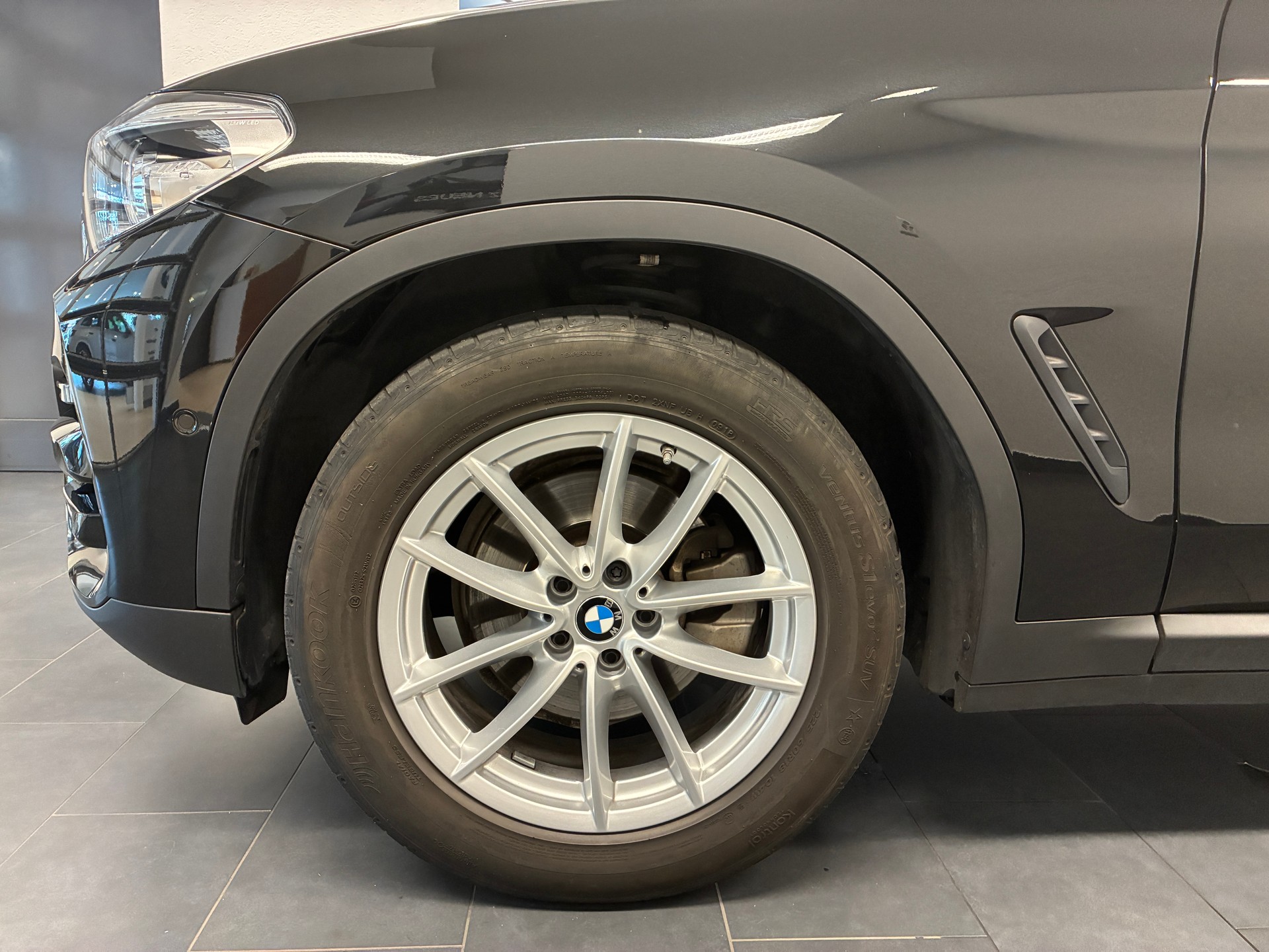 BMW X3 20i xDrive-image-2