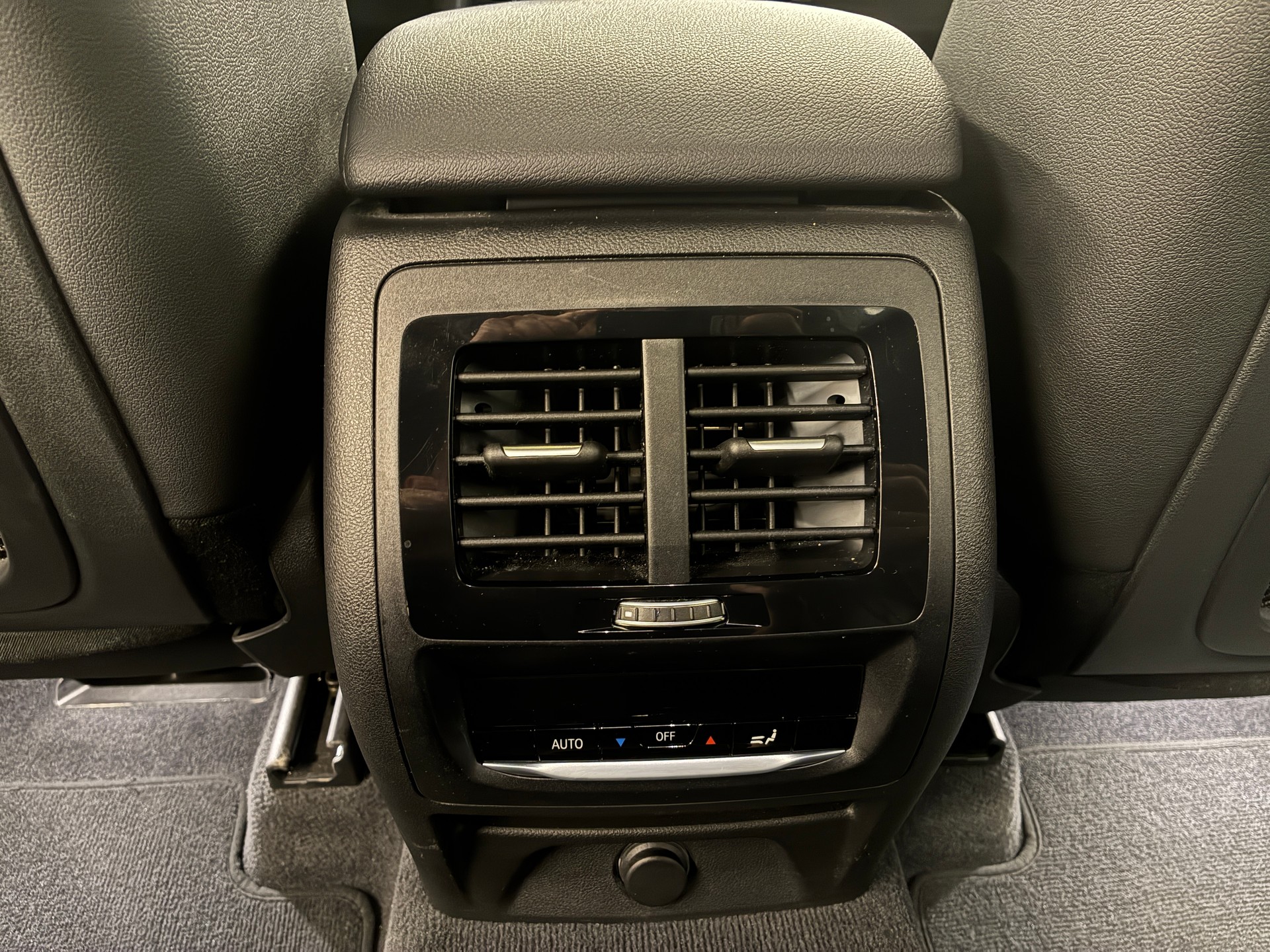 BMW X3 20i xDrive-image-16