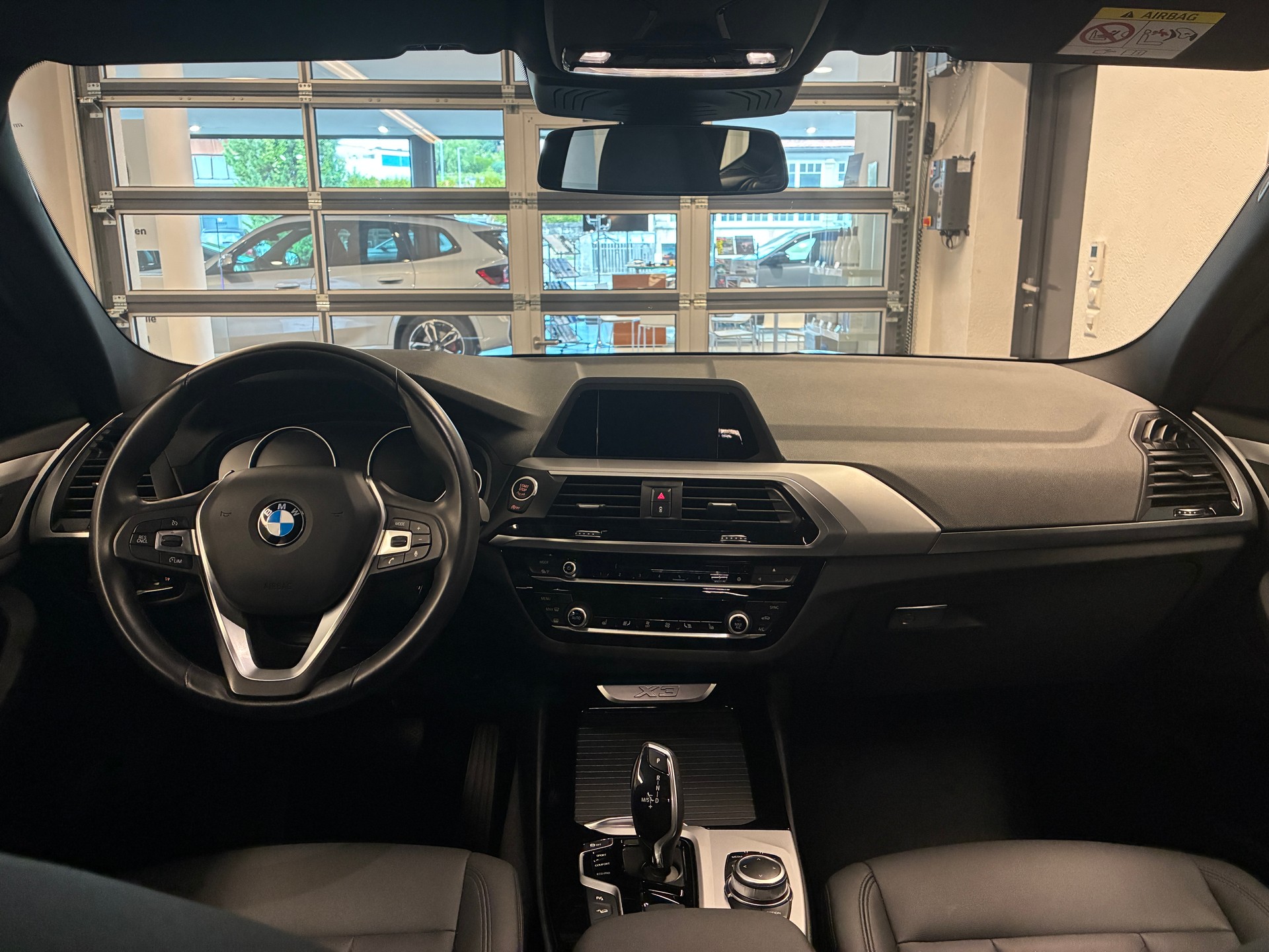 BMW X3 20i xDrive-image-11