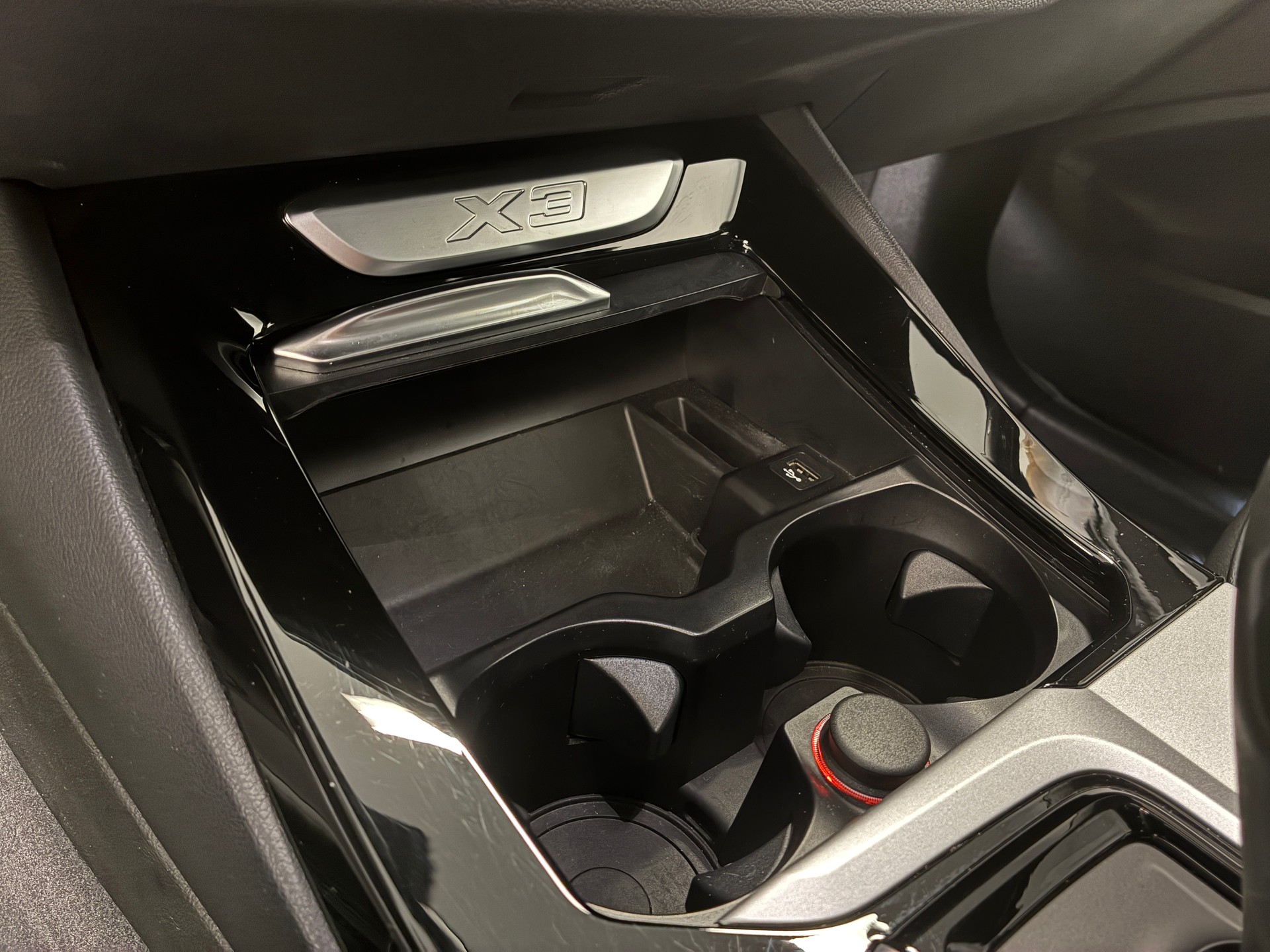 BMW X3 20i xDrive-image-18