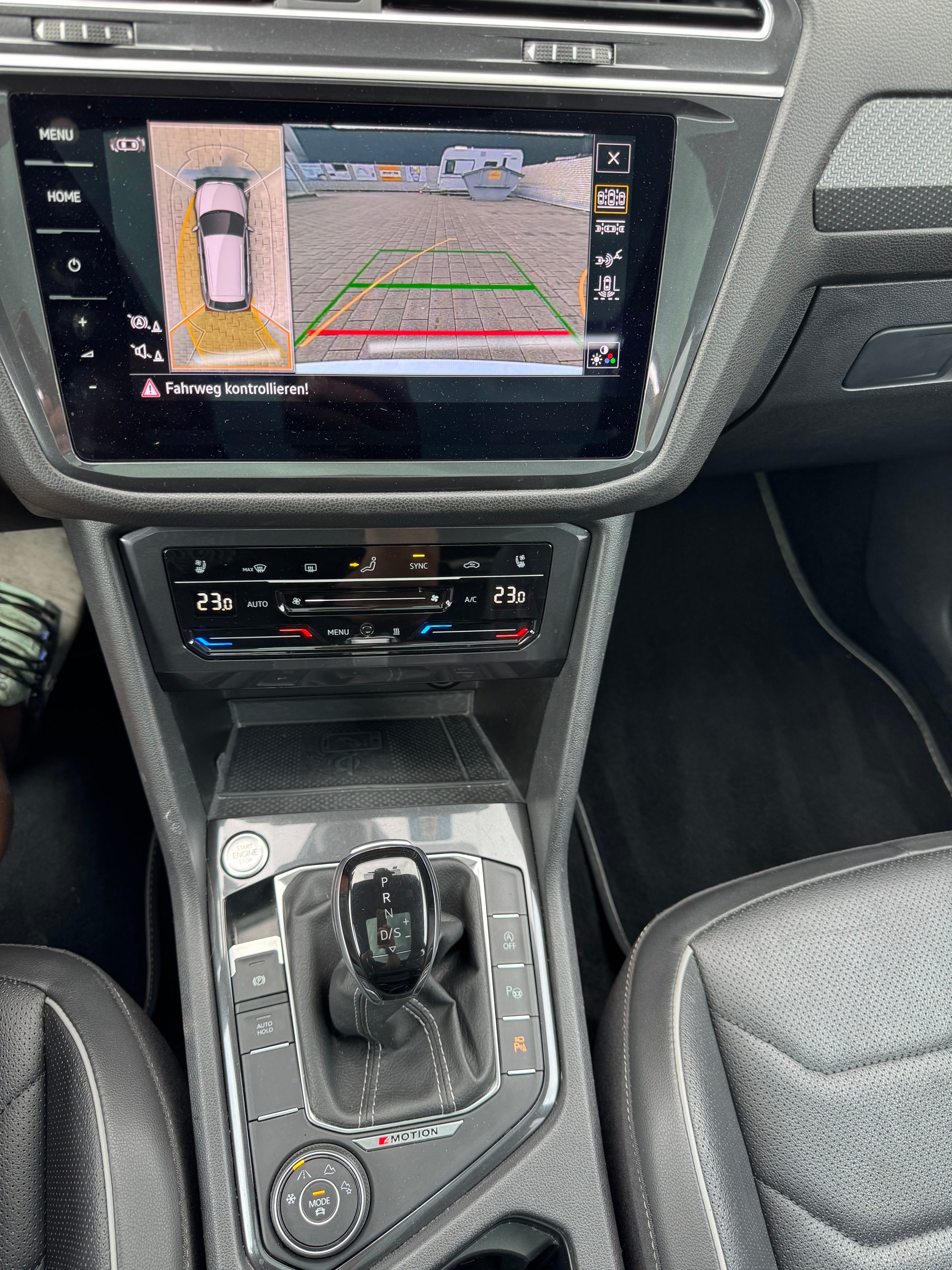 VW Tiguan Allspace 2.0TSI R-Line 4Motion DSG-image-8
