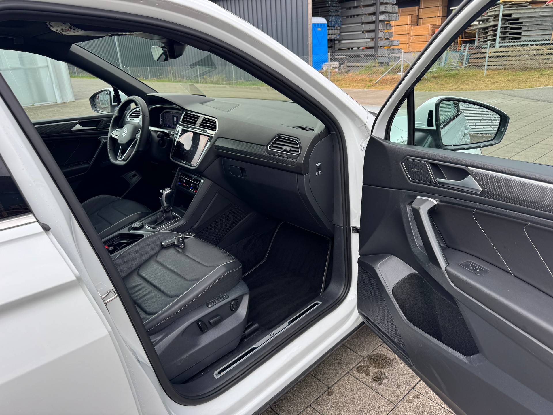 VW Tiguan Allspace 2.0TSI R-Line 4Motion DSG-image-9