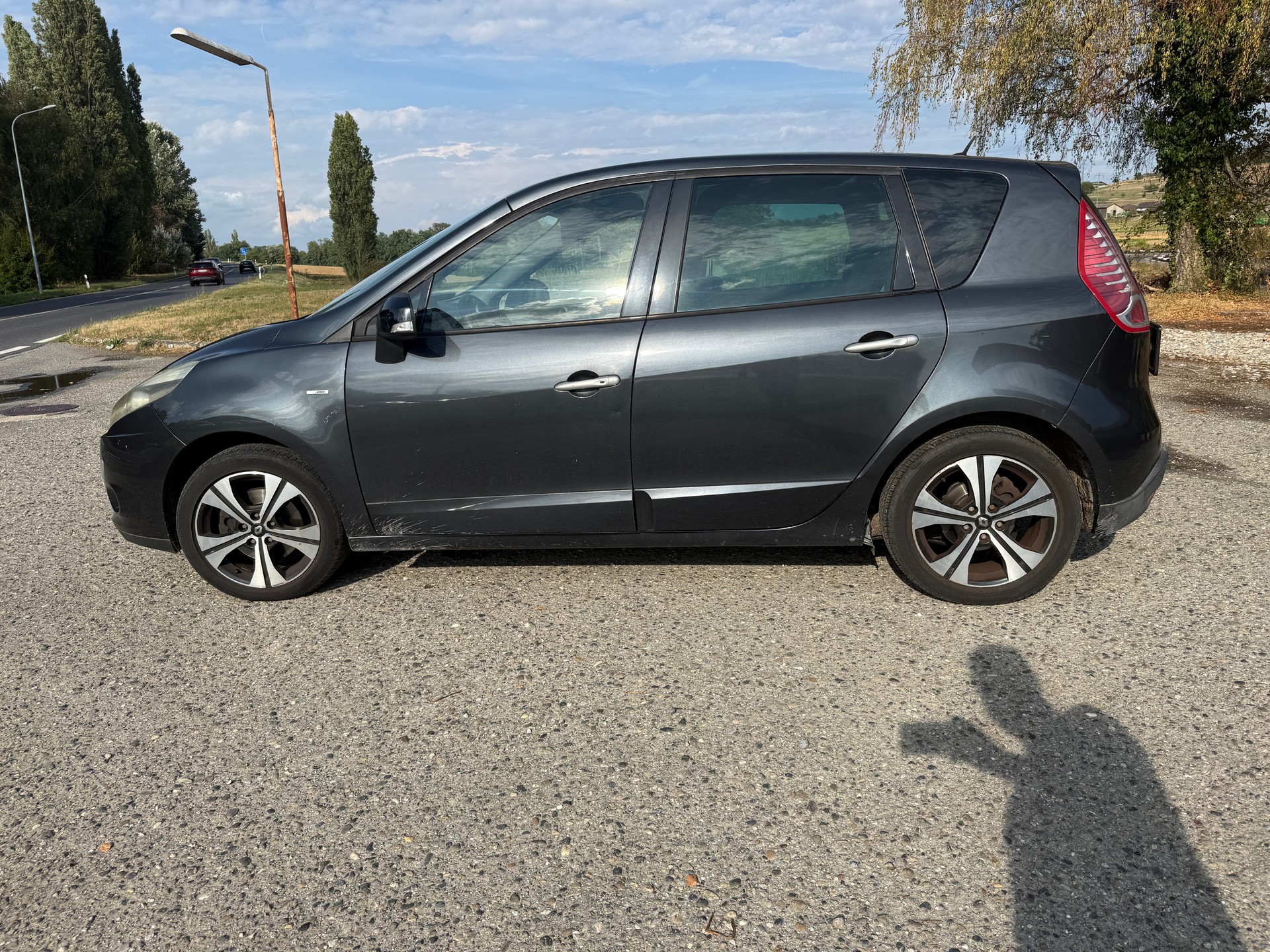 RENAULT Scénic 1.6 dCi Dynamique-image-6
