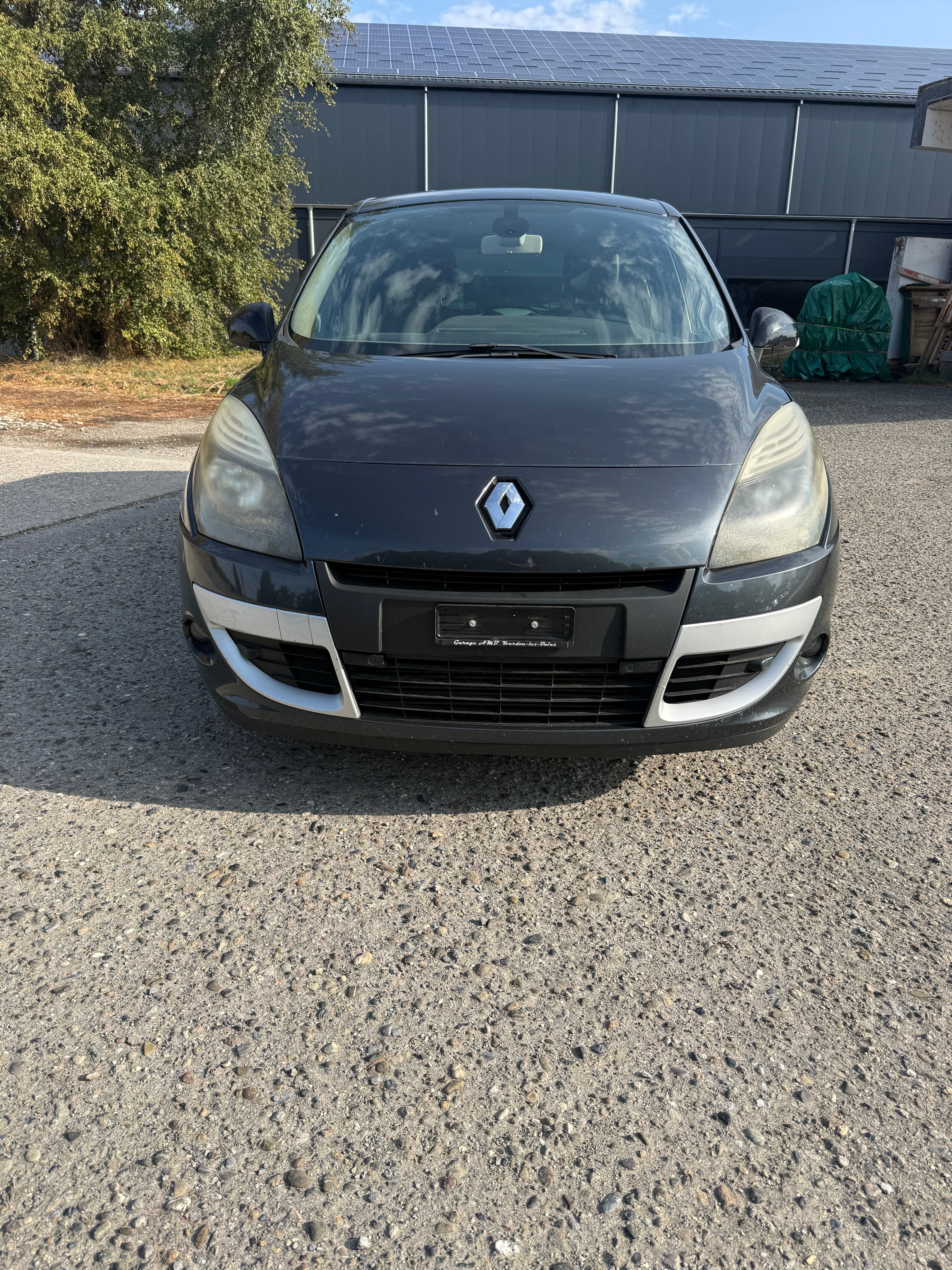 Car photo