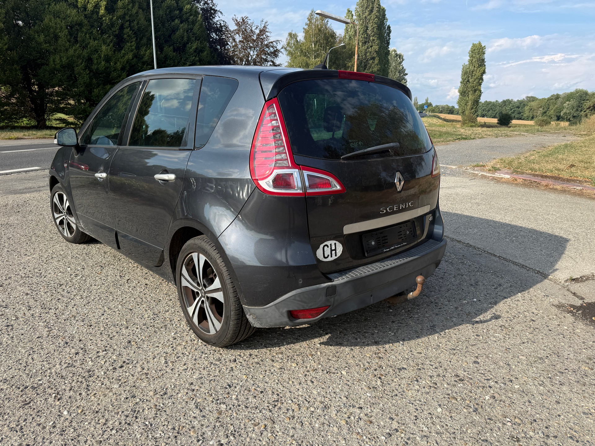 RENAULT Scénic 1.6 dCi Dynamique-image-4