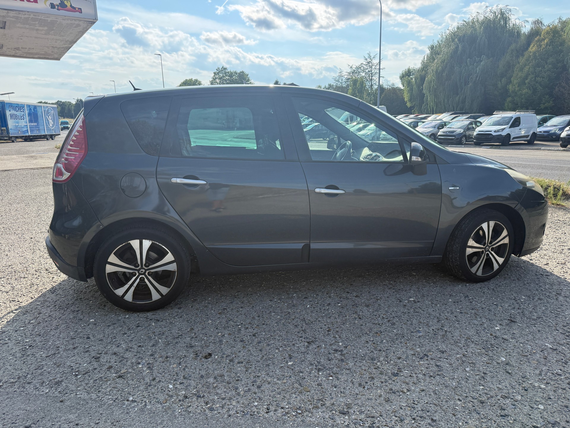 RENAULT Scénic 1.6 dCi Dynamique-image-7