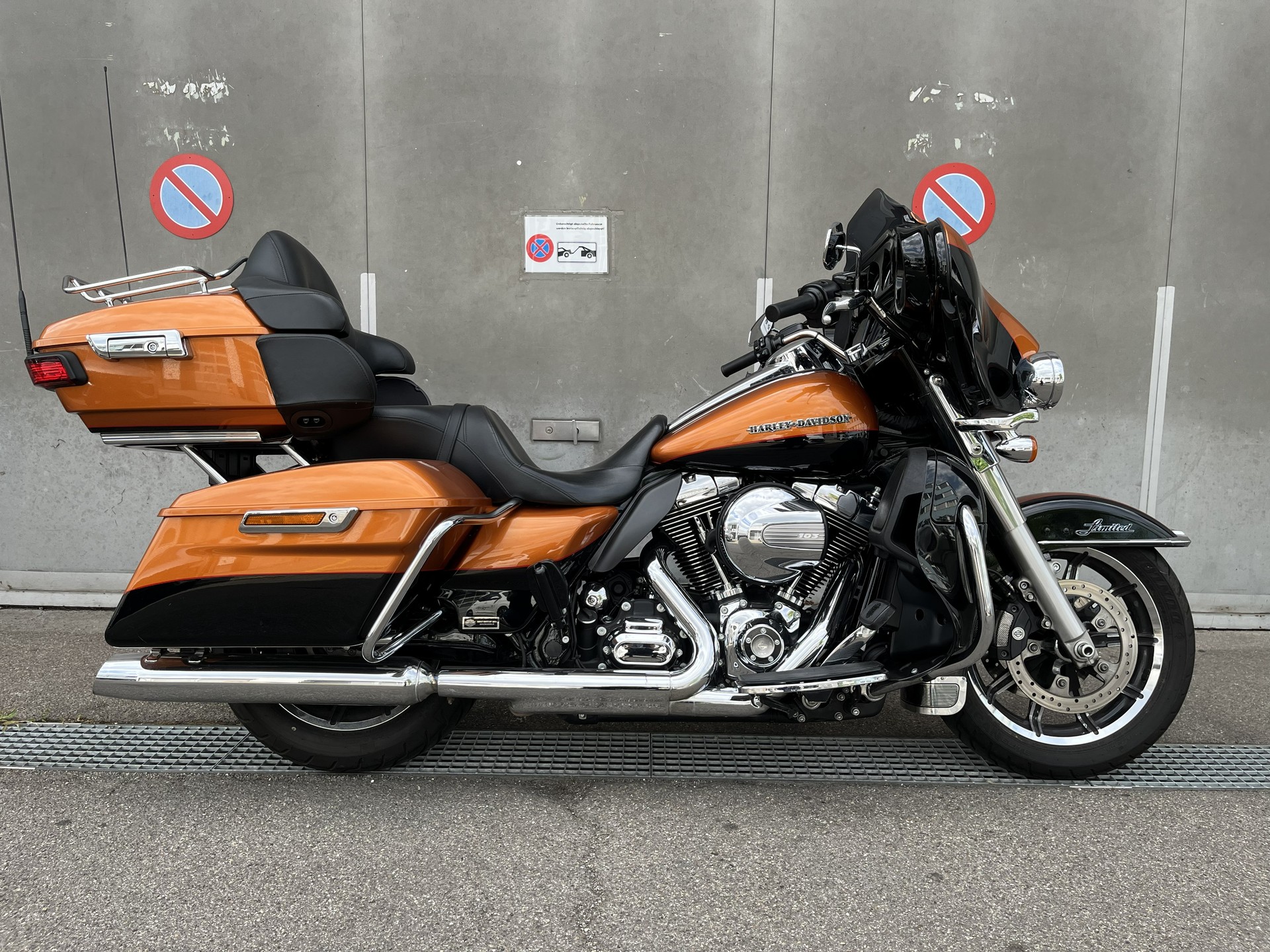 HARLEY-DAVIDSON FLHTK Electra Glide Ultra Limited Low