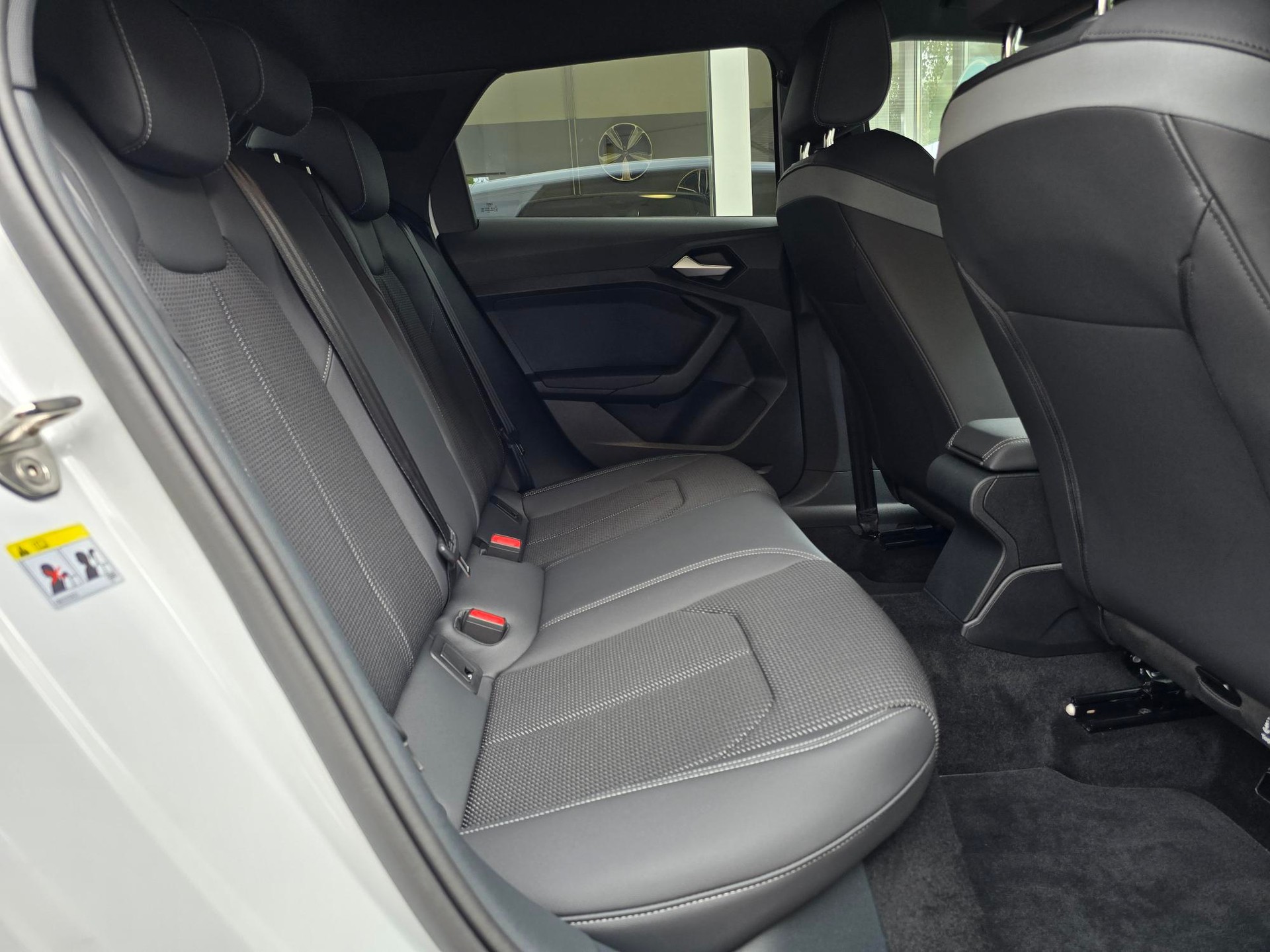 AUDI A1 Sportback 30 TFSI Attraction S-tronic-image-11