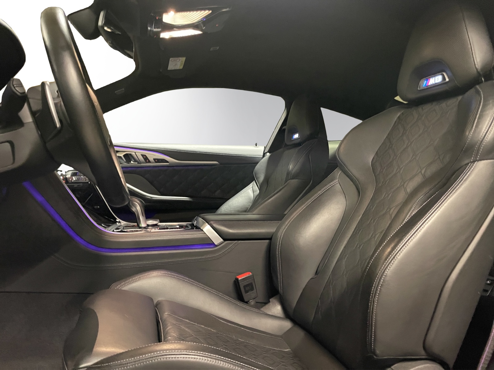 BMW M8 xDrive Steptronic M Competition-image-9