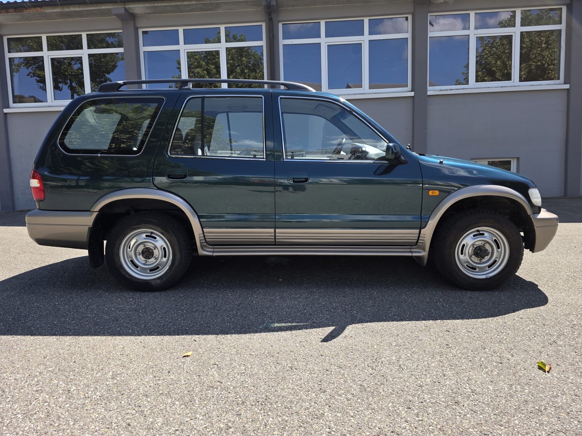 KIA Sportage 2.0 16V Wagon-image-12