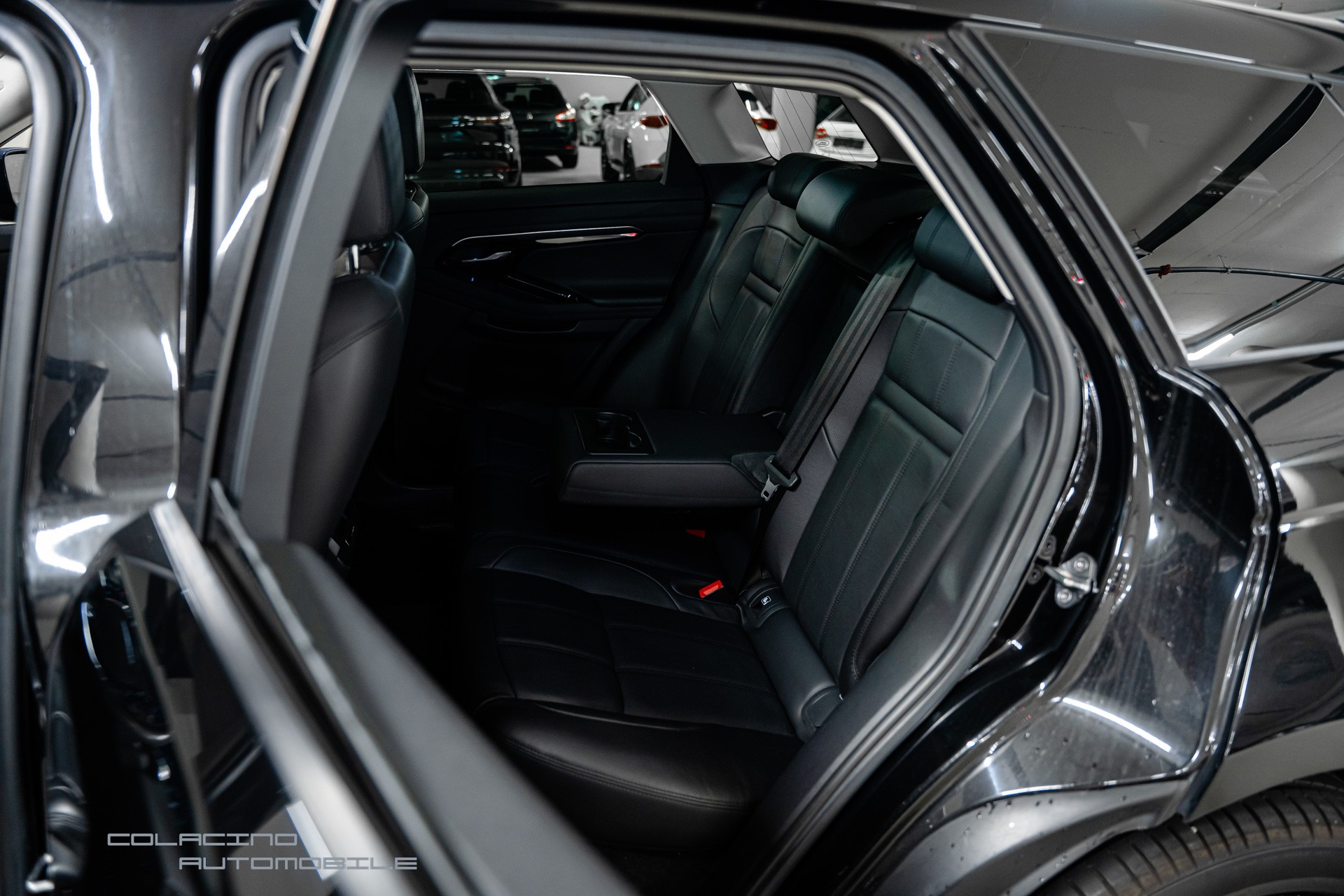 LAND ROVER Range Rover Evoque R-Dynamic P 200 HSE AT9-image-14