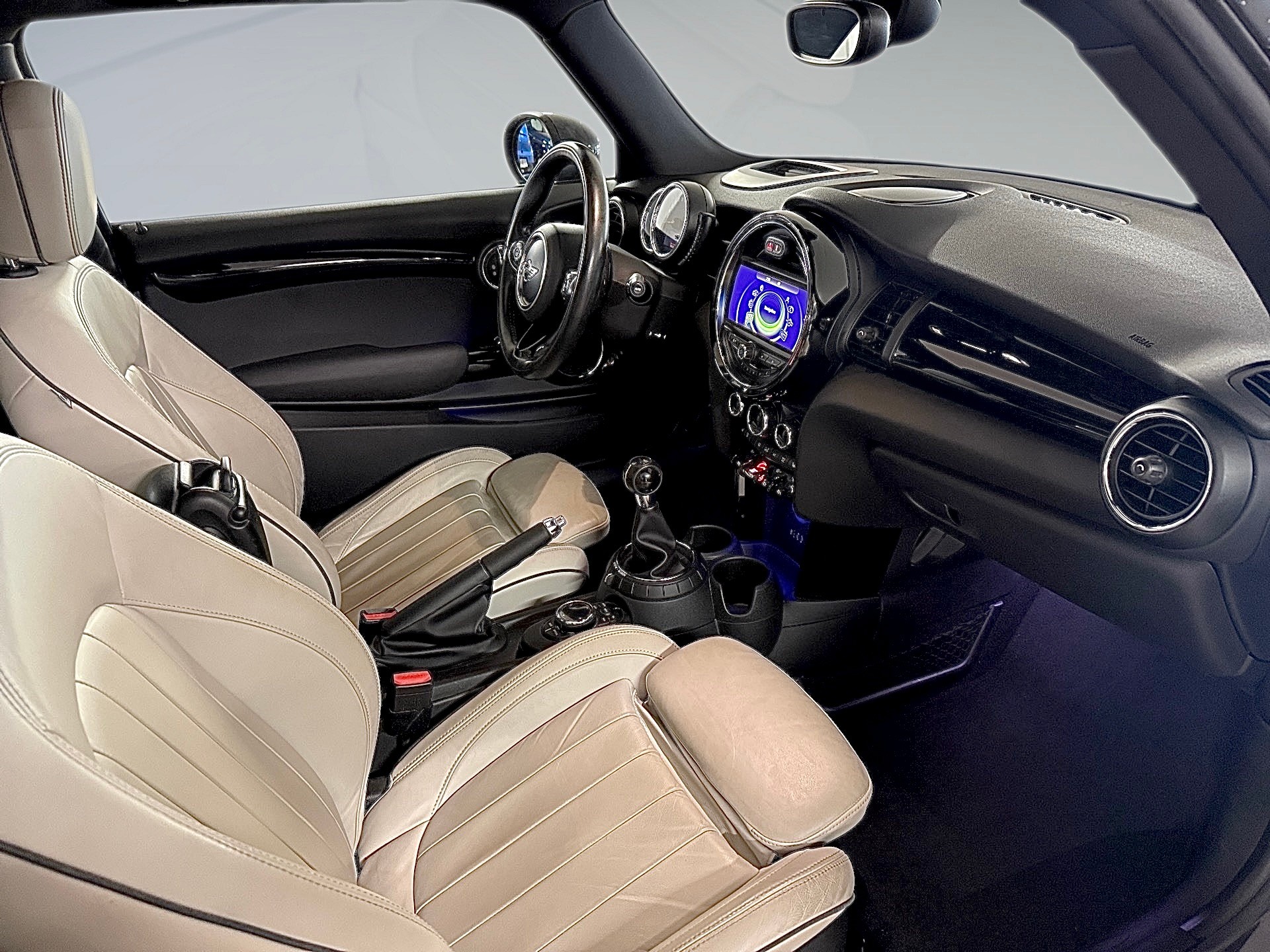 MINI Cooper S-image-12