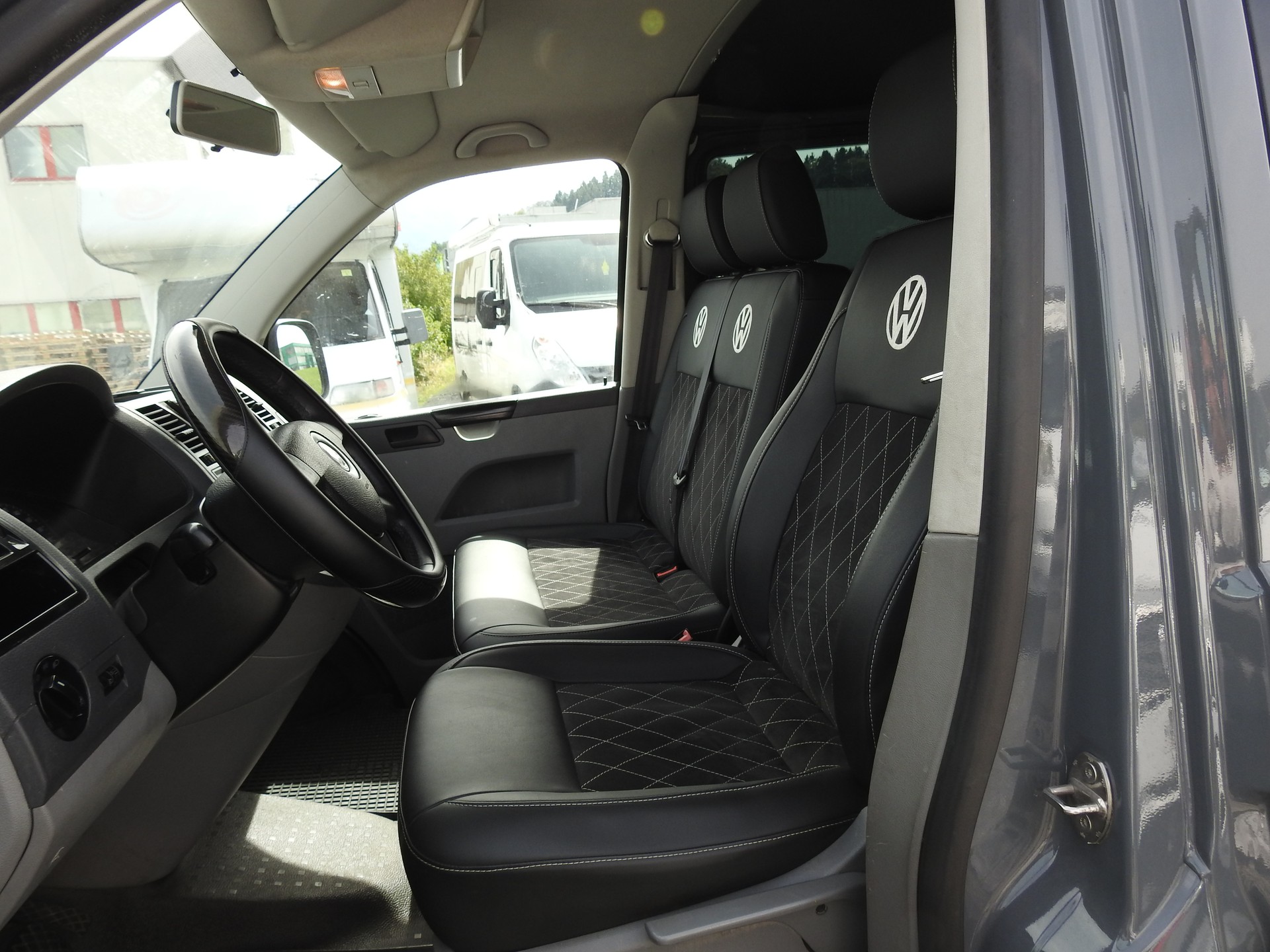 VW T5 2.5 TDI PD 4MOTION-image-13