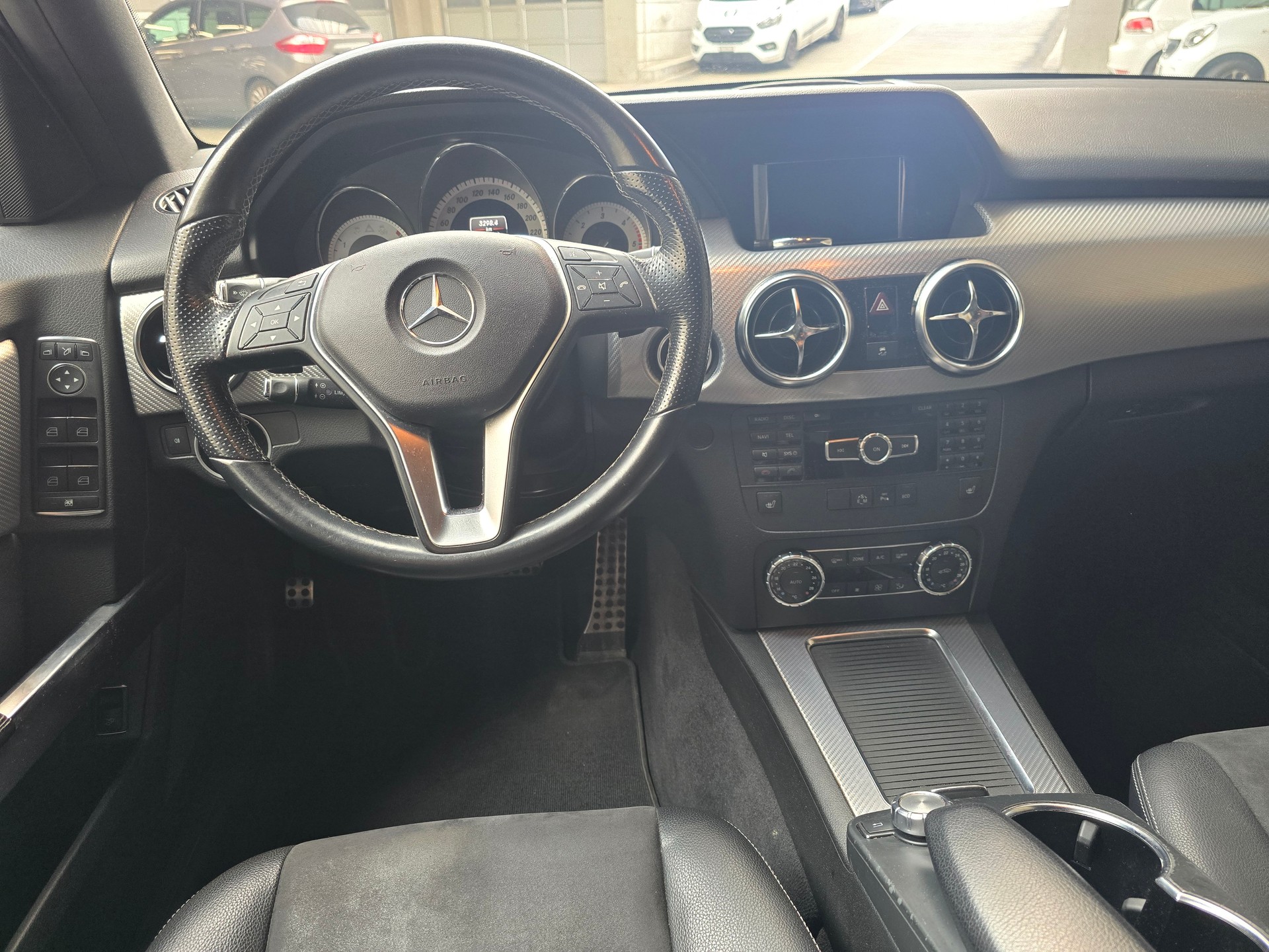 MERCEDES-BENZ GLK 220 CDI 4Matic 7G-Tronic-image-6