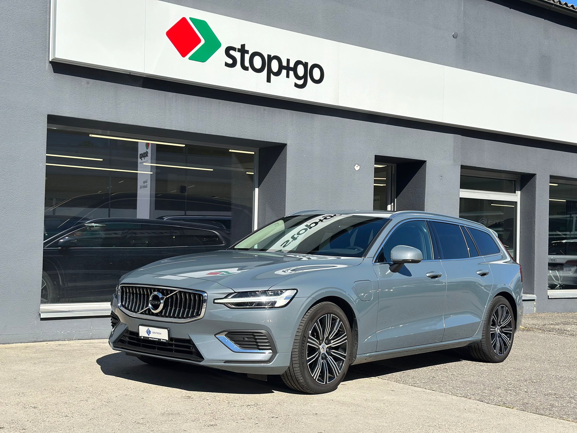 VOLVO V60 T6 eAWD Twin Engine Inscription Geartronic-image-0