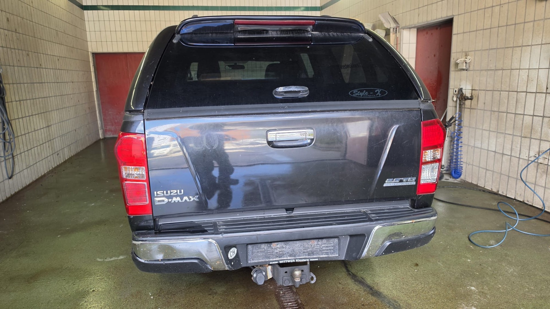 ISUZU D-MAX 2.5 Crew Cab Solar 4x4-image-5