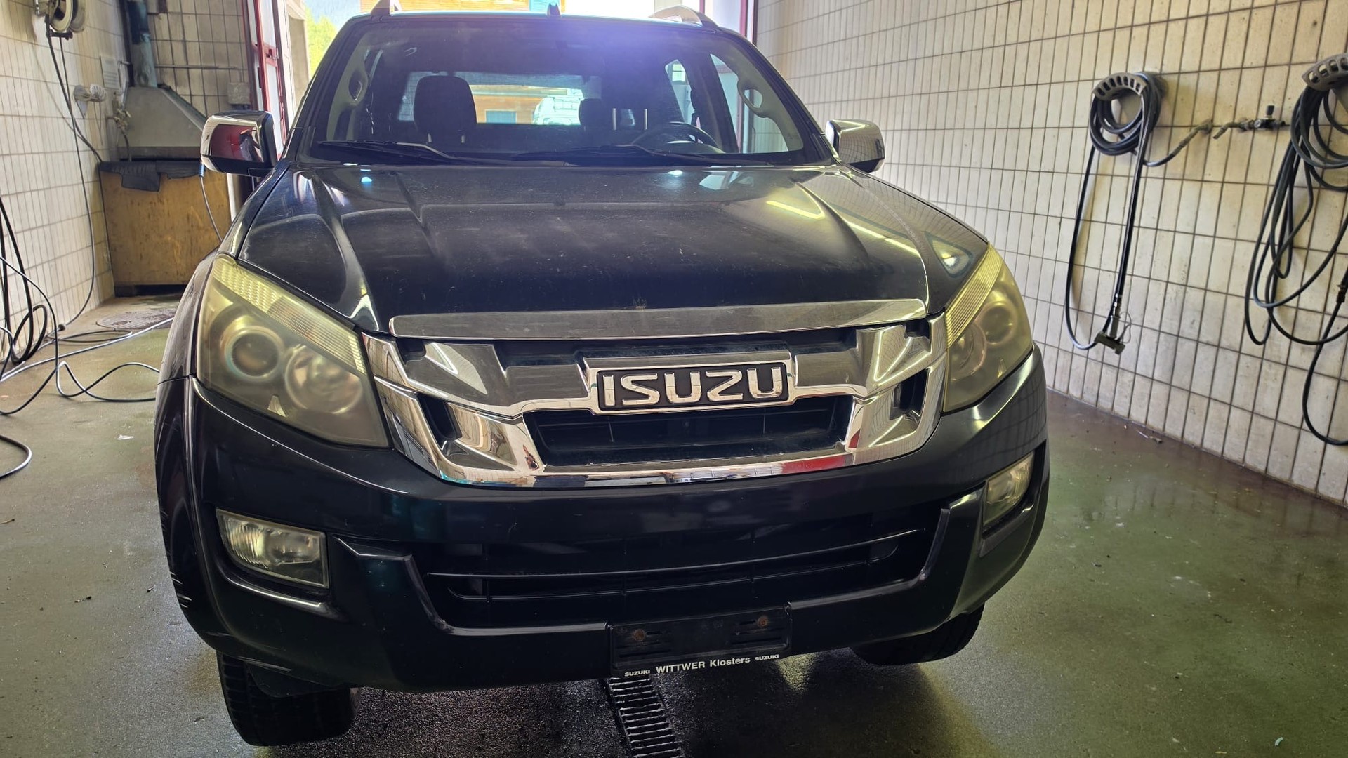 ISUZU D-MAX 2.5 Crew Cab Solar 4x4-image-0