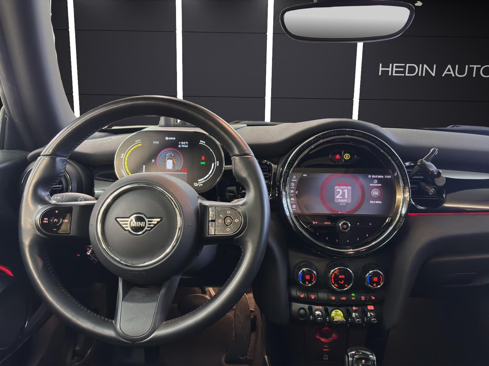 MINI F56 Cooper SE-image-17