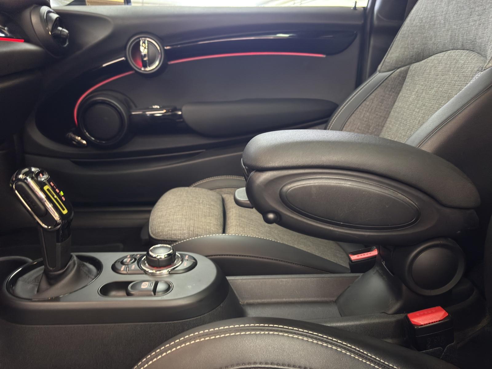 MINI F56 Cooper SE-image-23