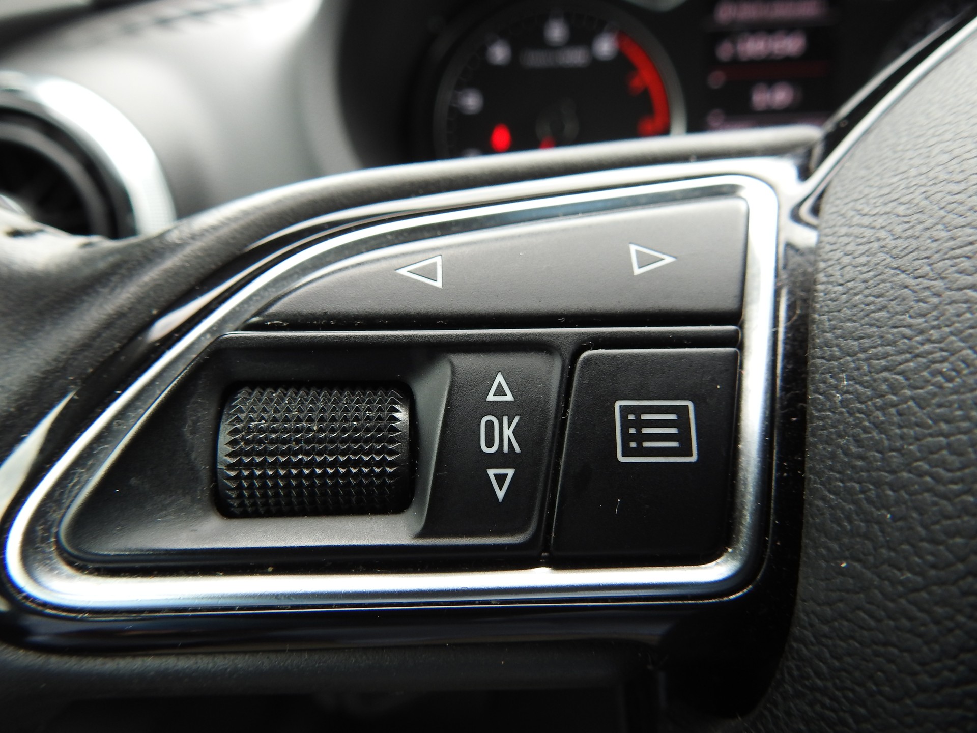 AUDI A3 1.4 TFSI Ambiente-image-24