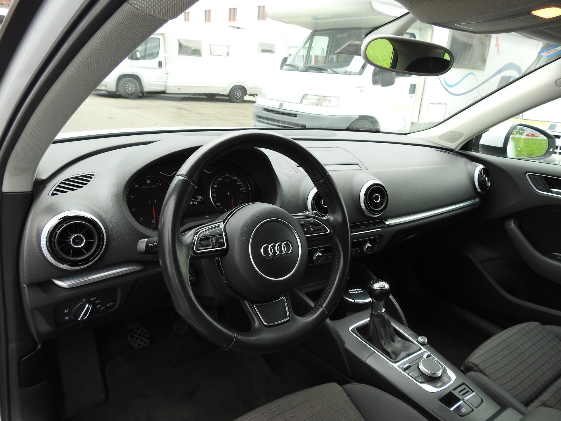 AUDI A3 1.4 TFSI Ambiente-image-12