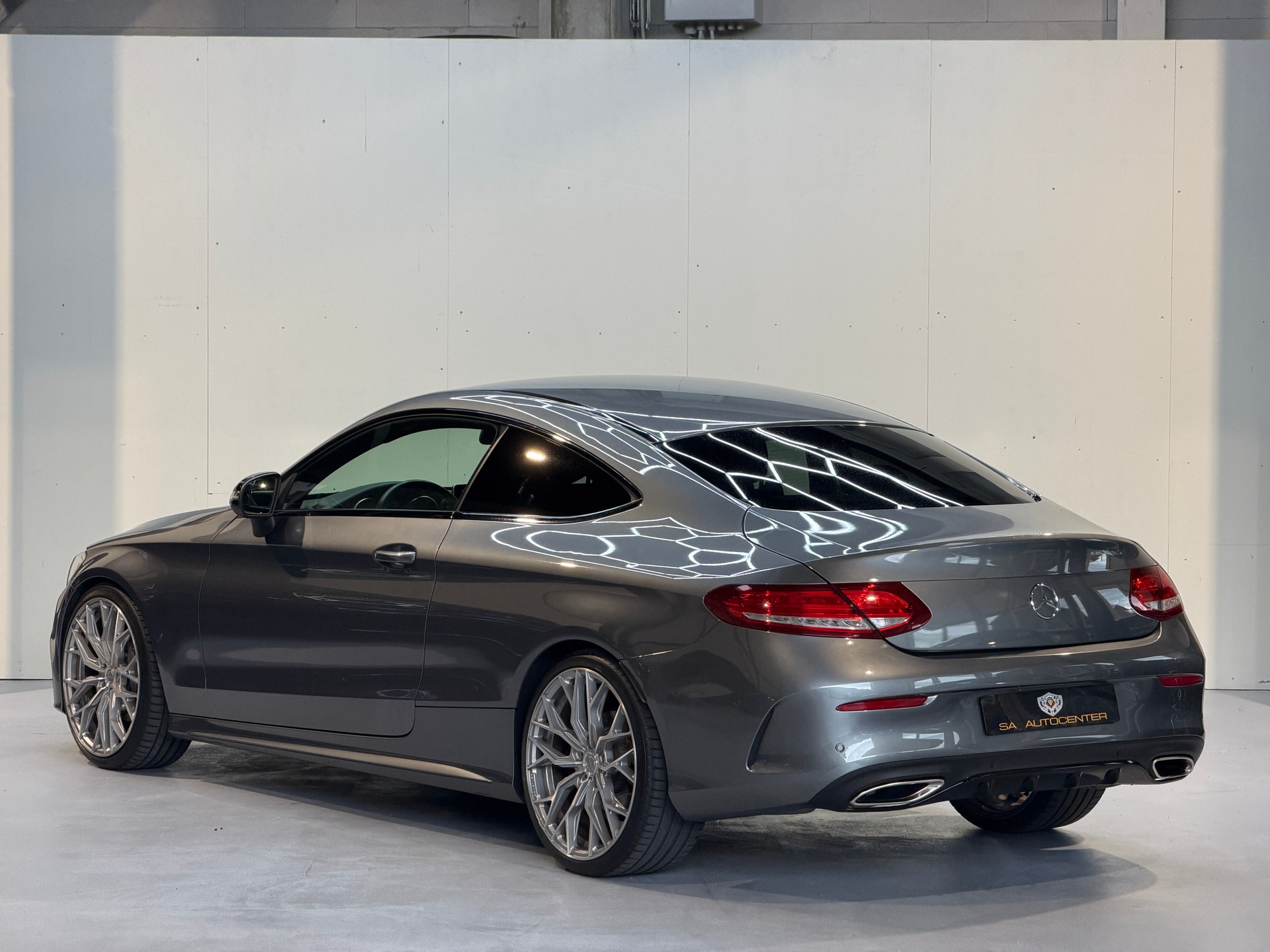 MERCEDES-BENZ C 200 Coupé AMG Line 9G-Tronic-image-5
