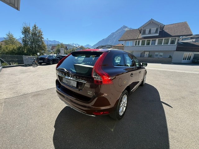 VOLVO XC60 2.4 D4 Summum AWD S/S-image-5