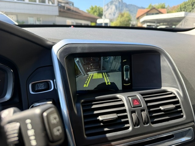 VOLVO XC60 2.4 D4 Summum AWD S/S-image-15