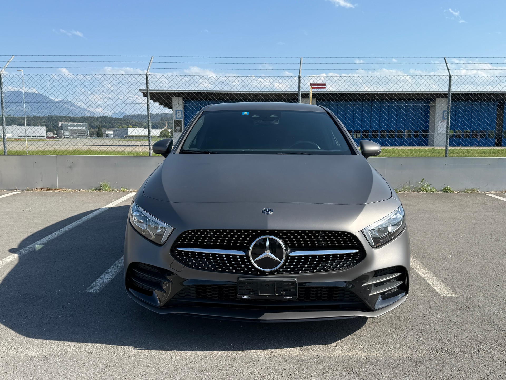 MERCEDES-BENZ A 220 AMG Line-image-1