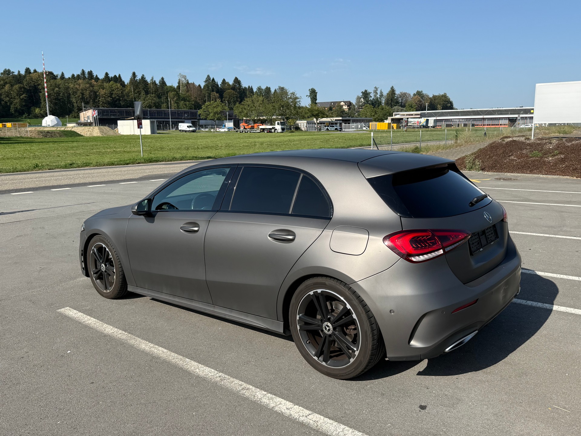 MERCEDES-BENZ A 220 AMG Line-image-3