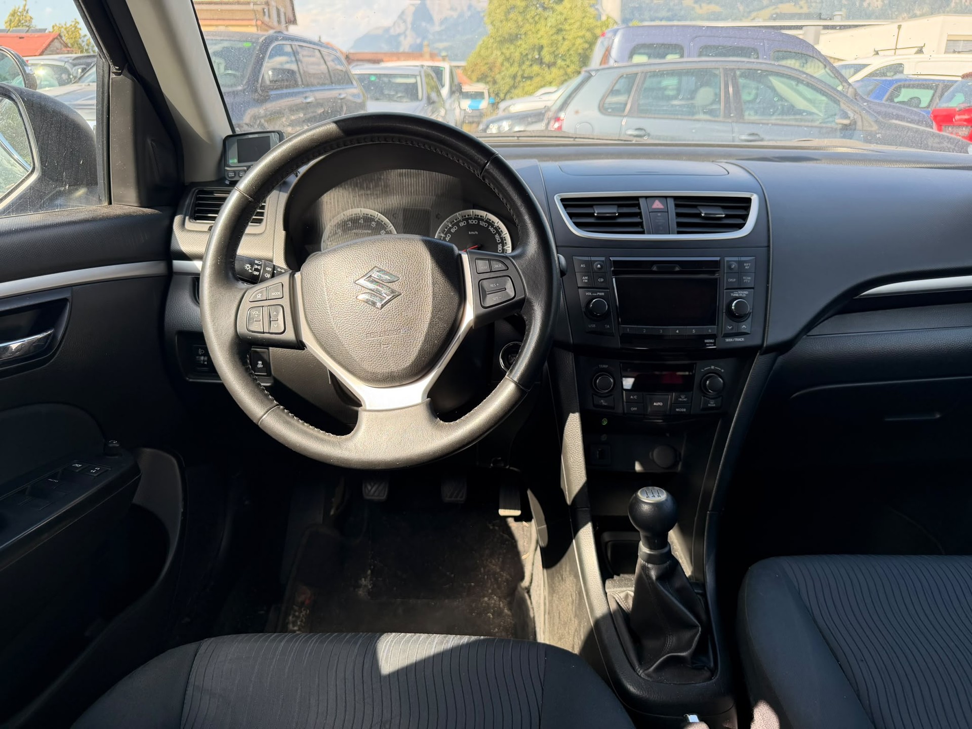 SUZUKI Swift 1.2i 16V GL 4x4-image-11