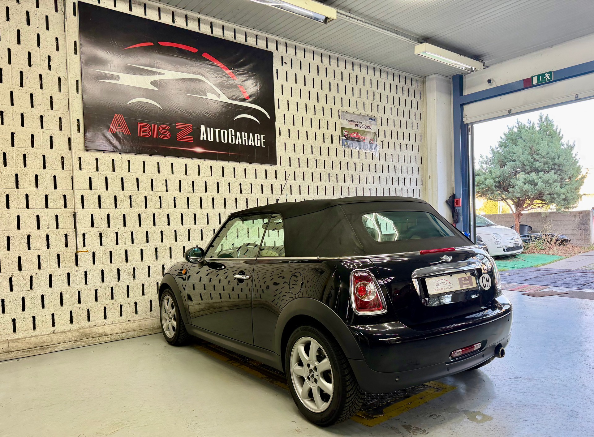 MINI Cooper Cabriolet Steptronic-image-5