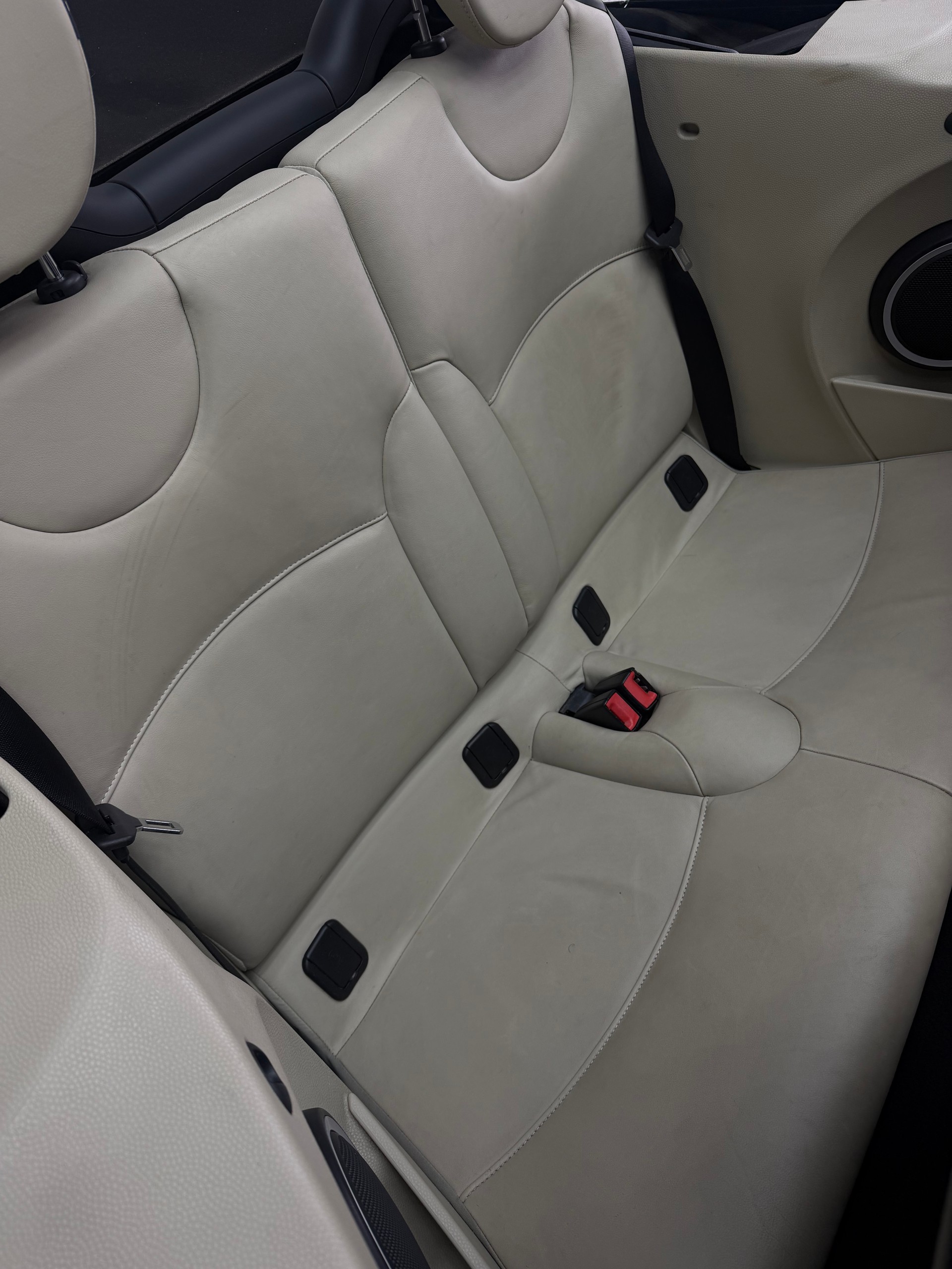 MINI Cooper Cabriolet Steptronic-image-12