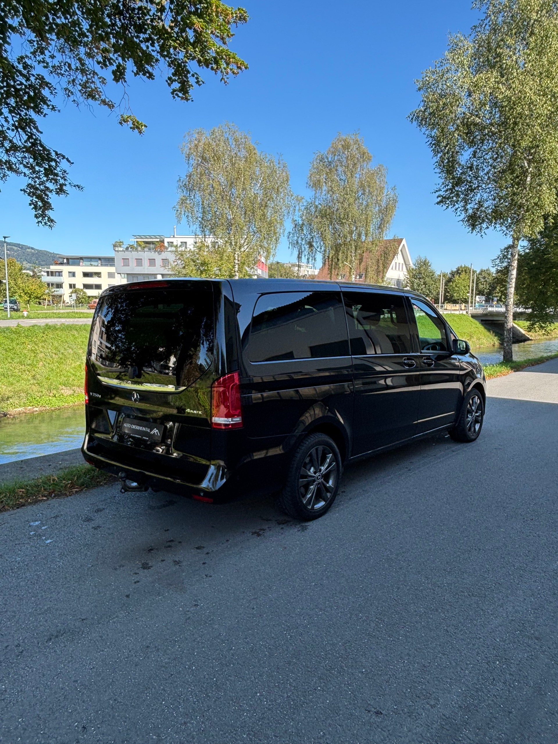 MERCEDES-BENZ V 250 d lang 4Matic 7G-Tronic-image-8