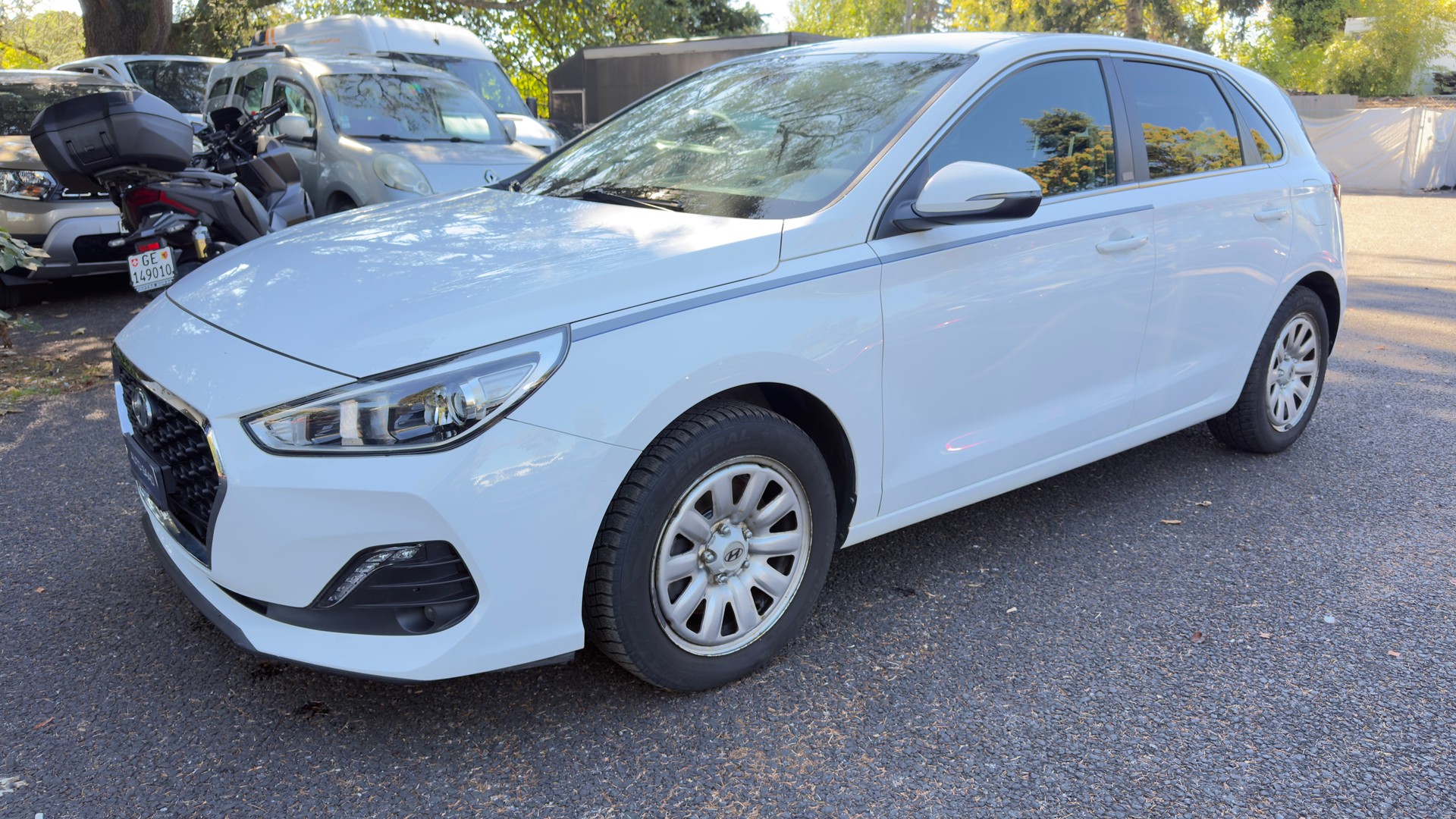 HYUNDAI i30 Wagon 1.6 CRDi Origo DCT-image-2