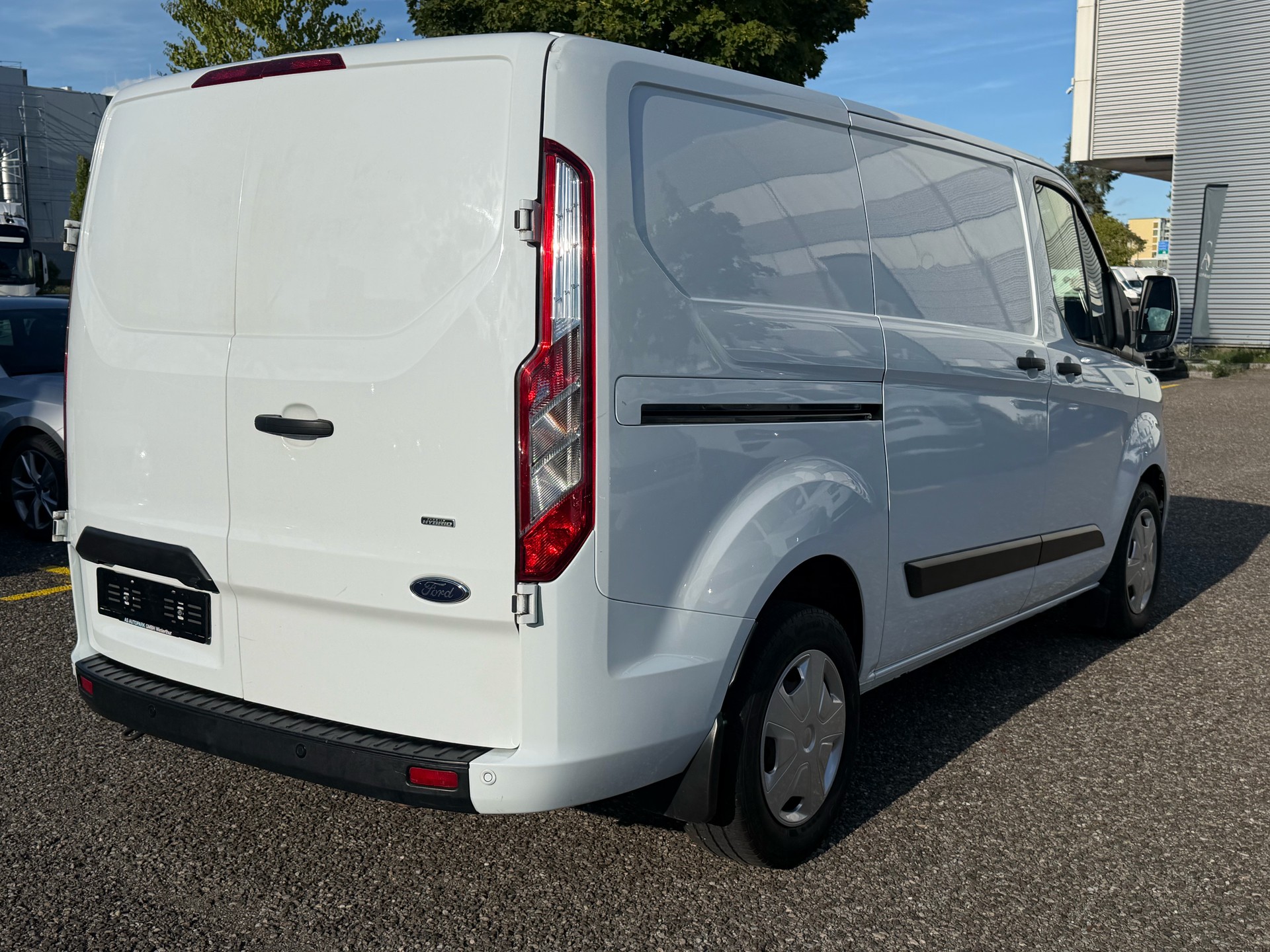 FORD Transit Custom 1.0 Eco Boost 320 L1H1 Trend PHEV-image-4