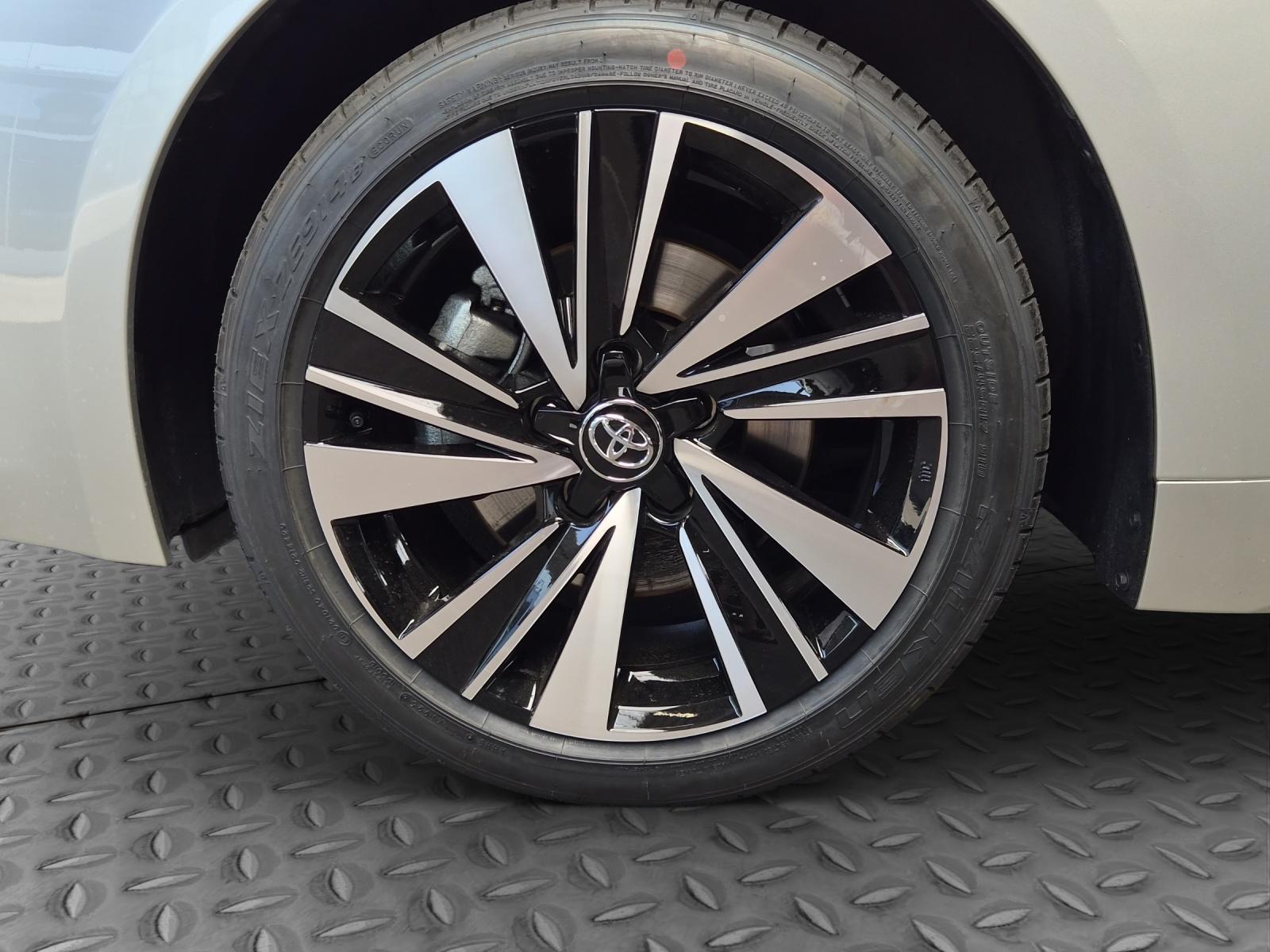 TOYOTA Corolla 2.0 HSD Trend-image-8