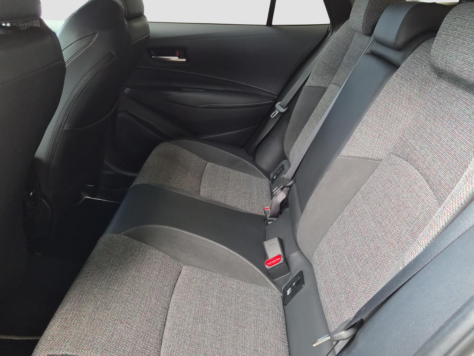 TOYOTA Corolla 2.0 HSD Trend-image-14