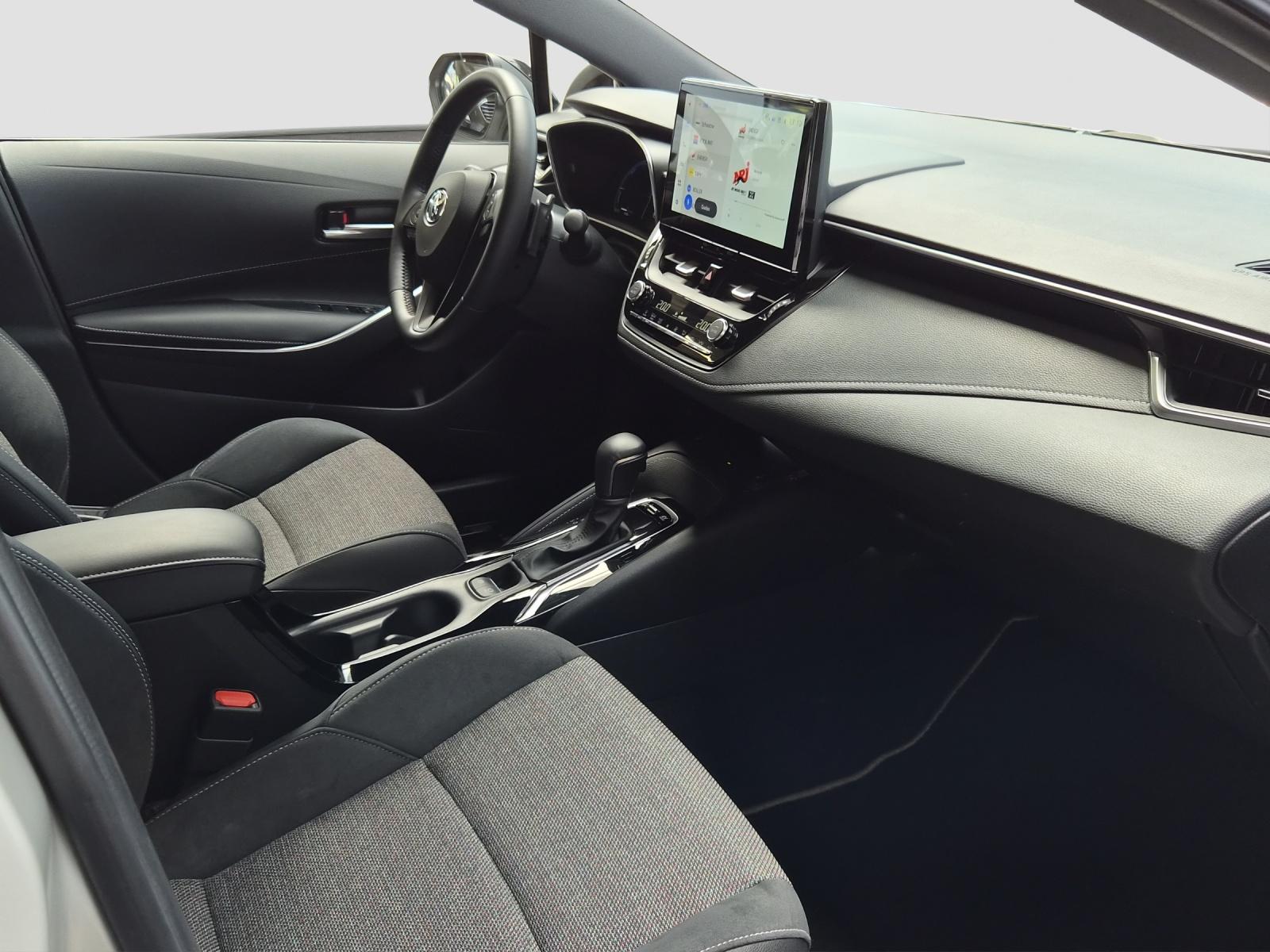 TOYOTA Corolla 2.0 HSD Trend-image-15