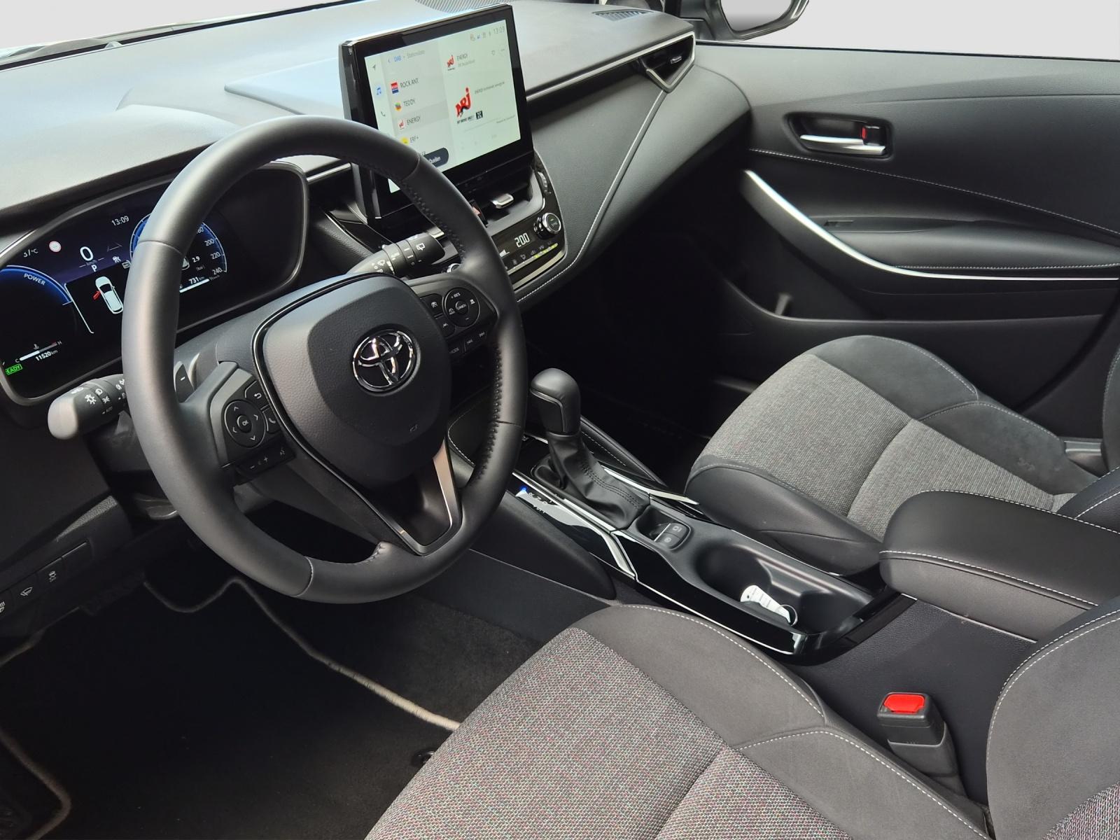 TOYOTA Corolla 2.0 HSD Trend-image-10
