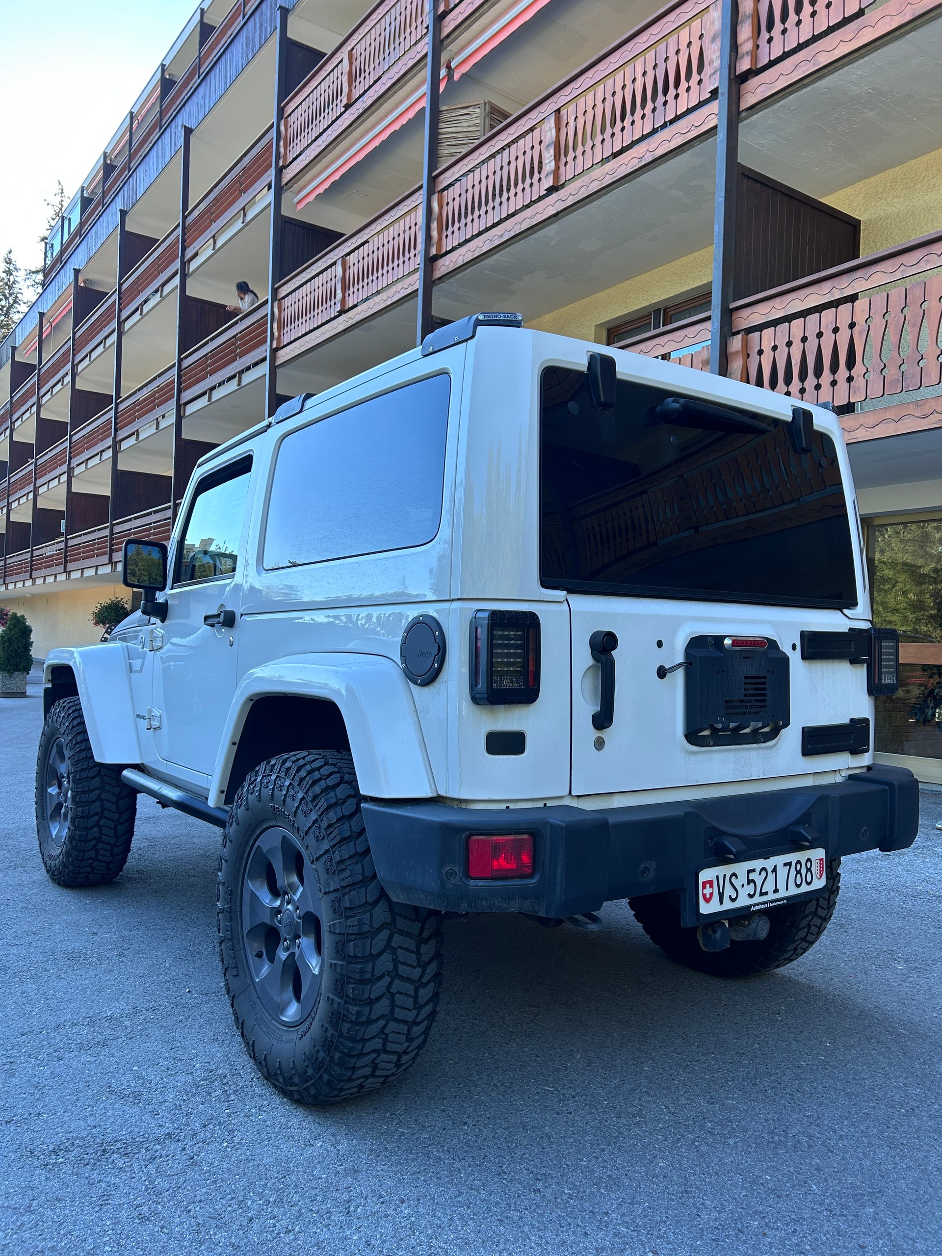 JEEP 2.8 CRD Sahara-image-2