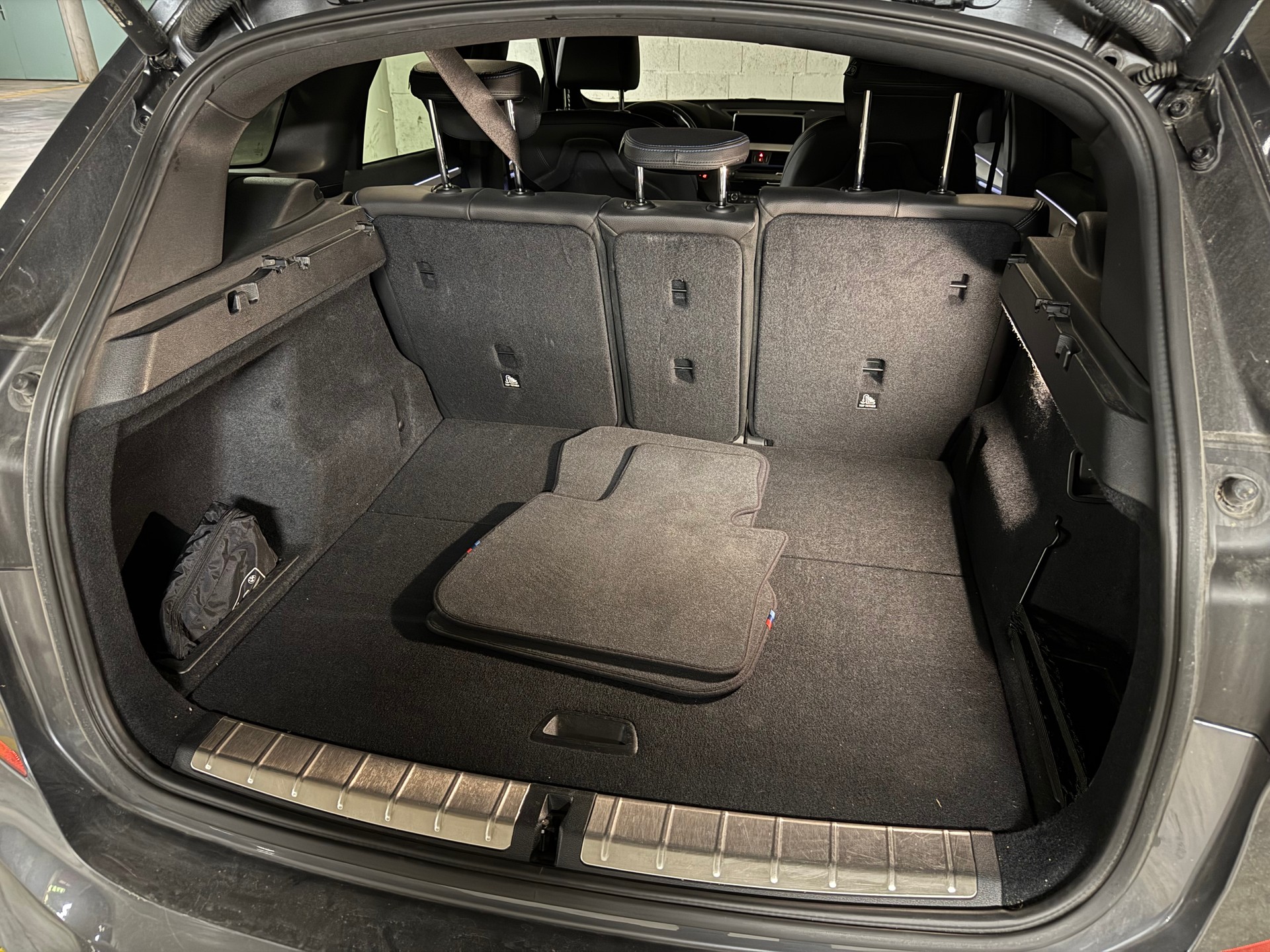BMW 20i xDrive-image-3